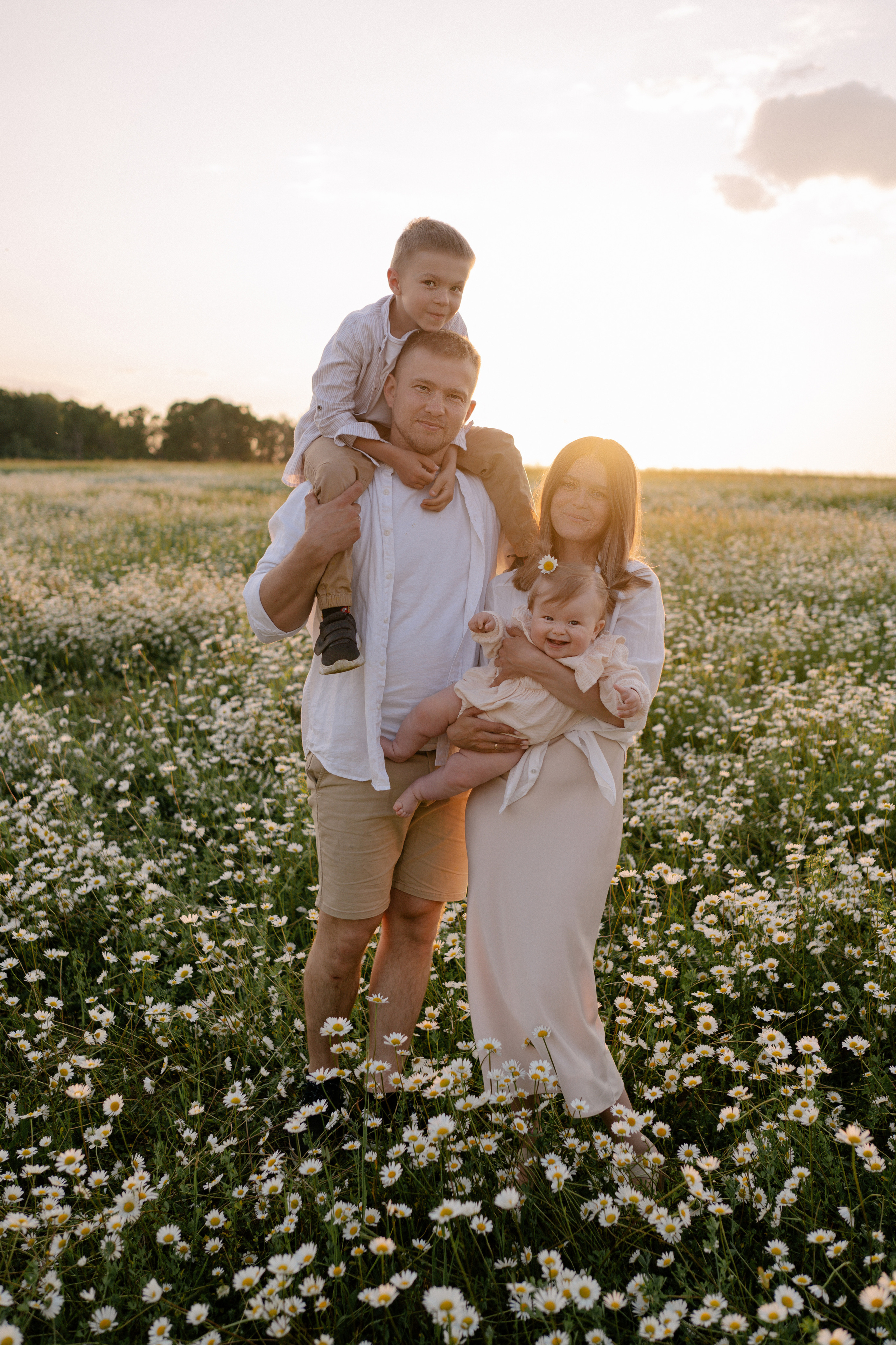Любовь в ромашковом поле. Семейный и свадебный фотограф в Красногорске Анастасия Тихонова