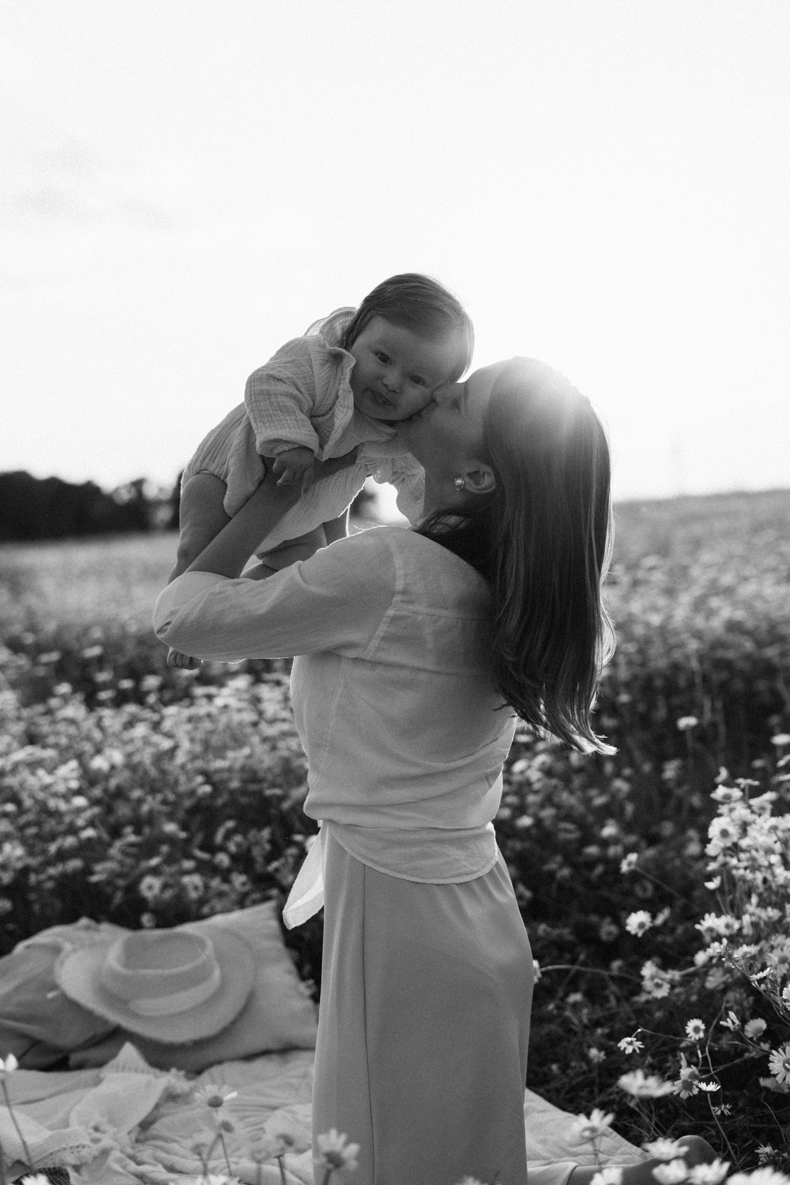 Любовь в ромашковом поле. Семейный и свадебный фотограф в Красногорске Анастасия Тихонова