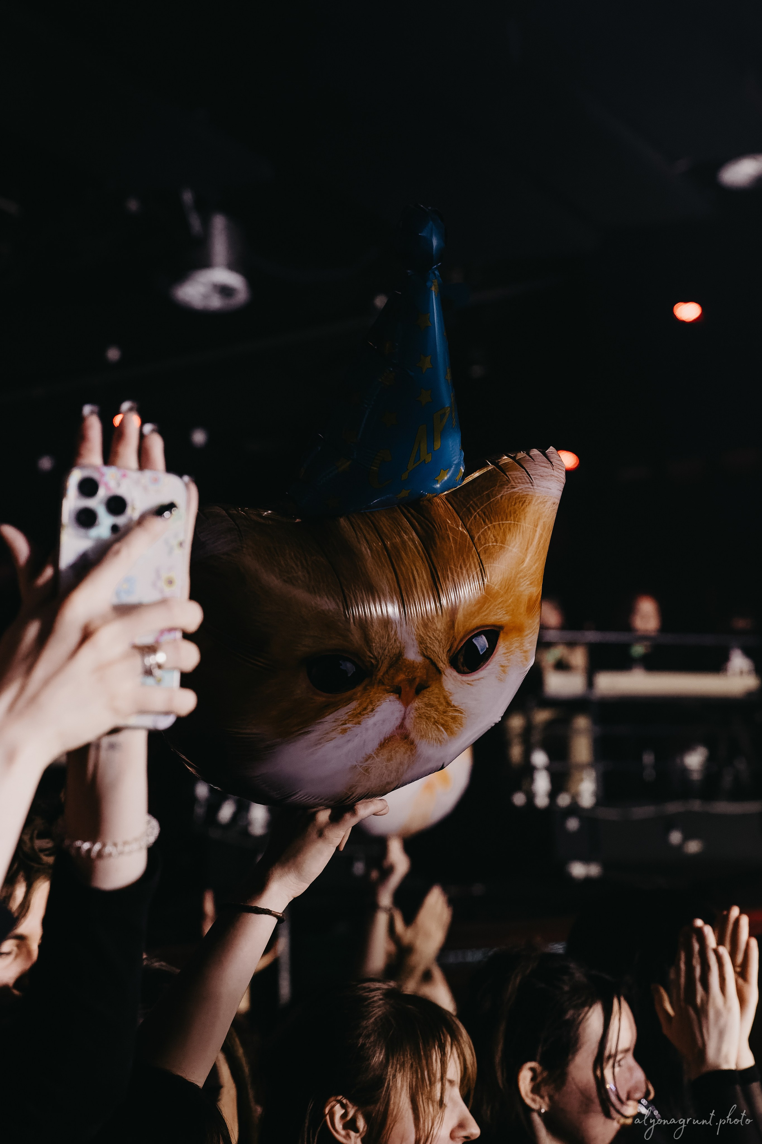 Таймсквер, фоторепортаж, СПБ, Космонавт, 14.11.2025. Алена Адрианова: фотограф в Санкт-Петербурге