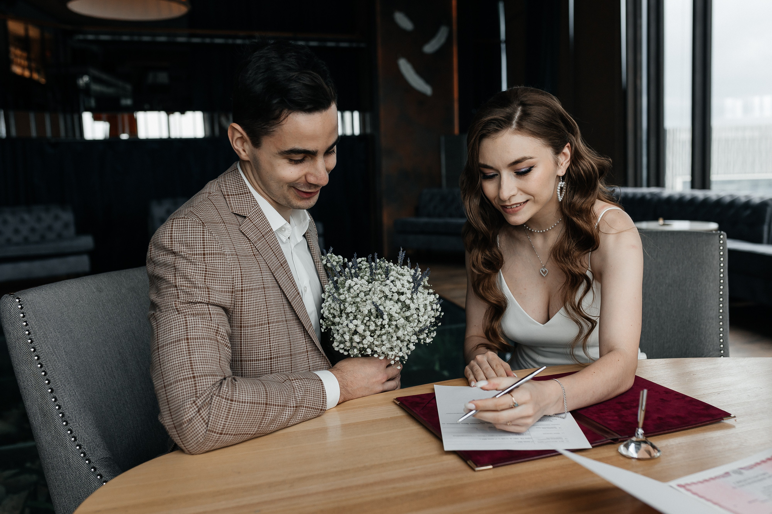 Свадьба в башне Москва-Сити/Регистрация брака в ресторане Birds. Свадебный фотограф в Москве Мария Крош