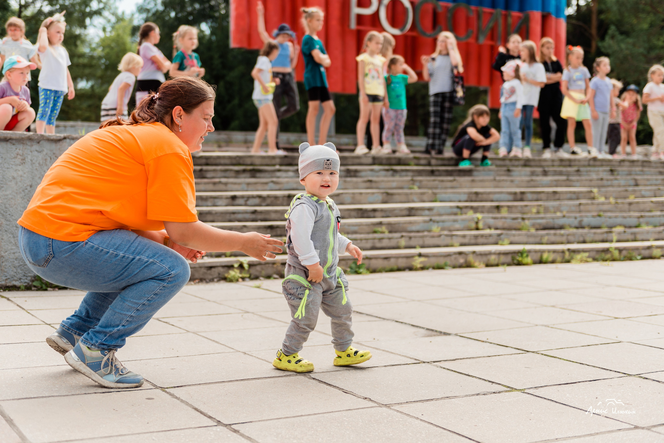 Краски Холи в Комсомольском Парке 2023. Детский фотограф, семейный фотограф и репортажи в Кемерово
