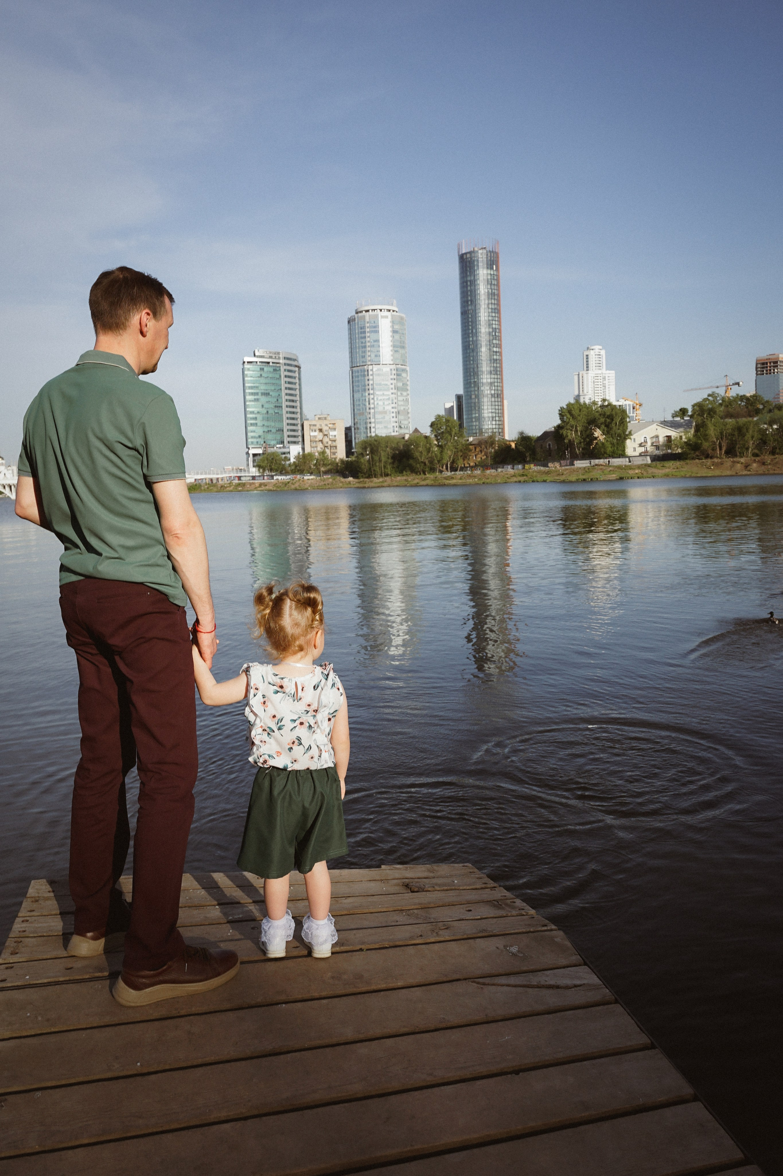 Семейная съемка с ребенком в парке Екатеринбурга