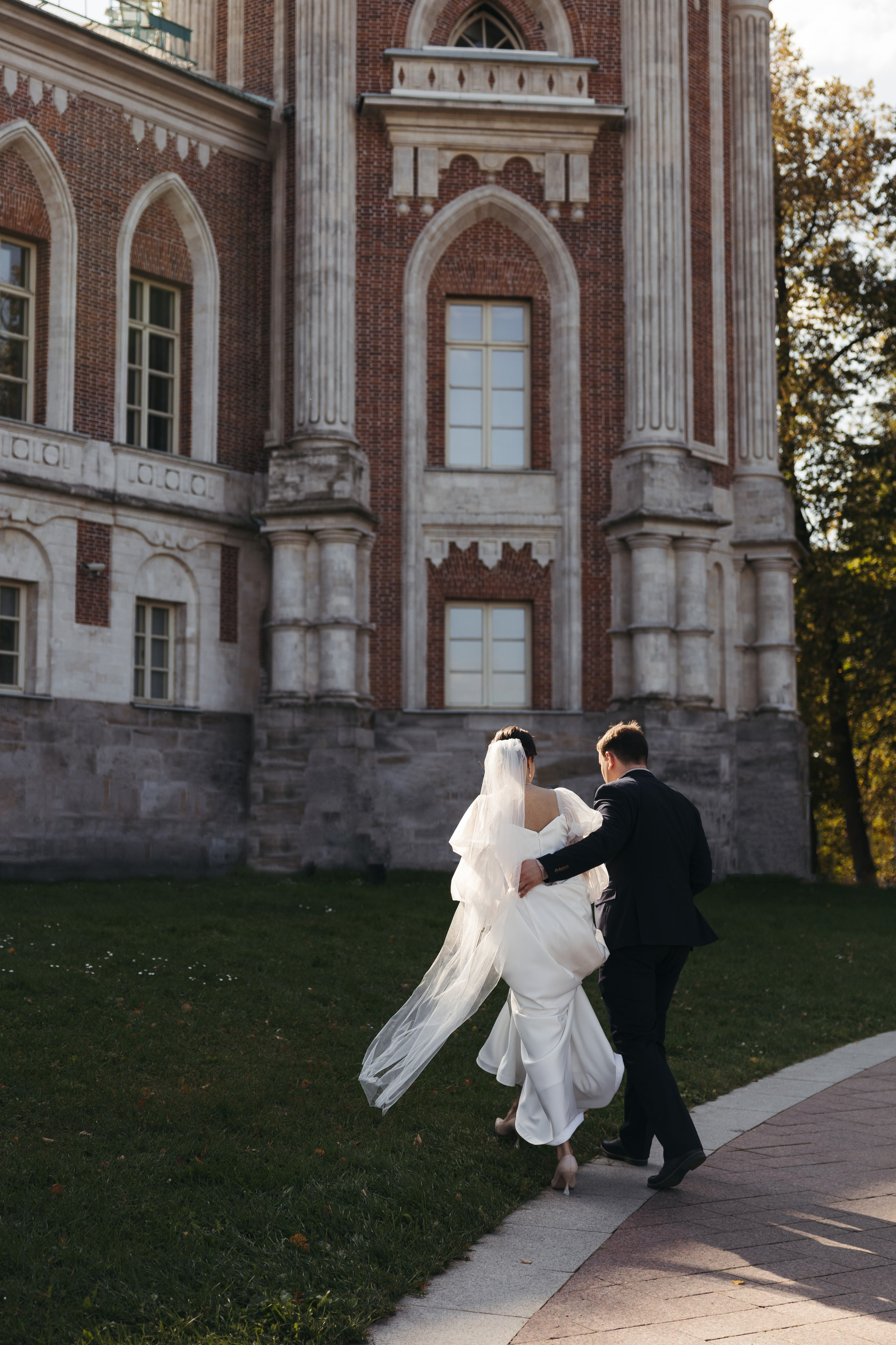 Свадебная фотосессия в парке Царицыно, Банкет в ресторане Пантеон. Свадебный фотограф Москва Анастасия Храмова