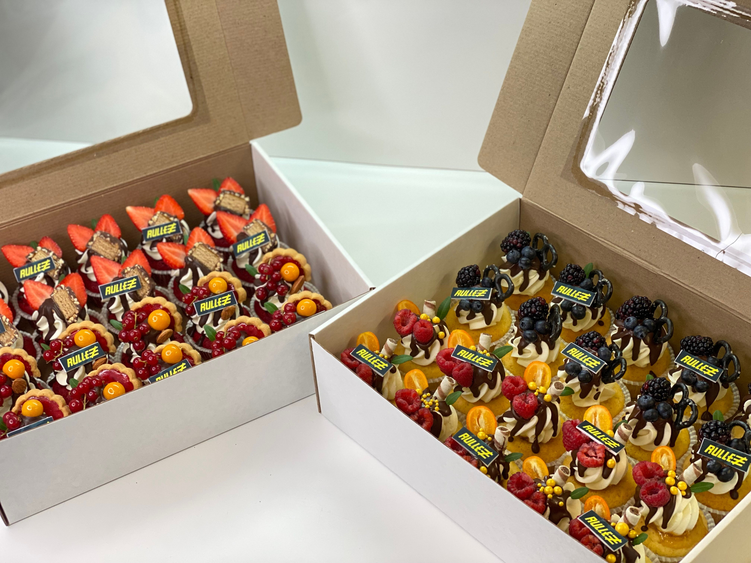 Капкейки фуршетные с логотипом. Katyasugarsugar капкейки, зефир, торты Москва