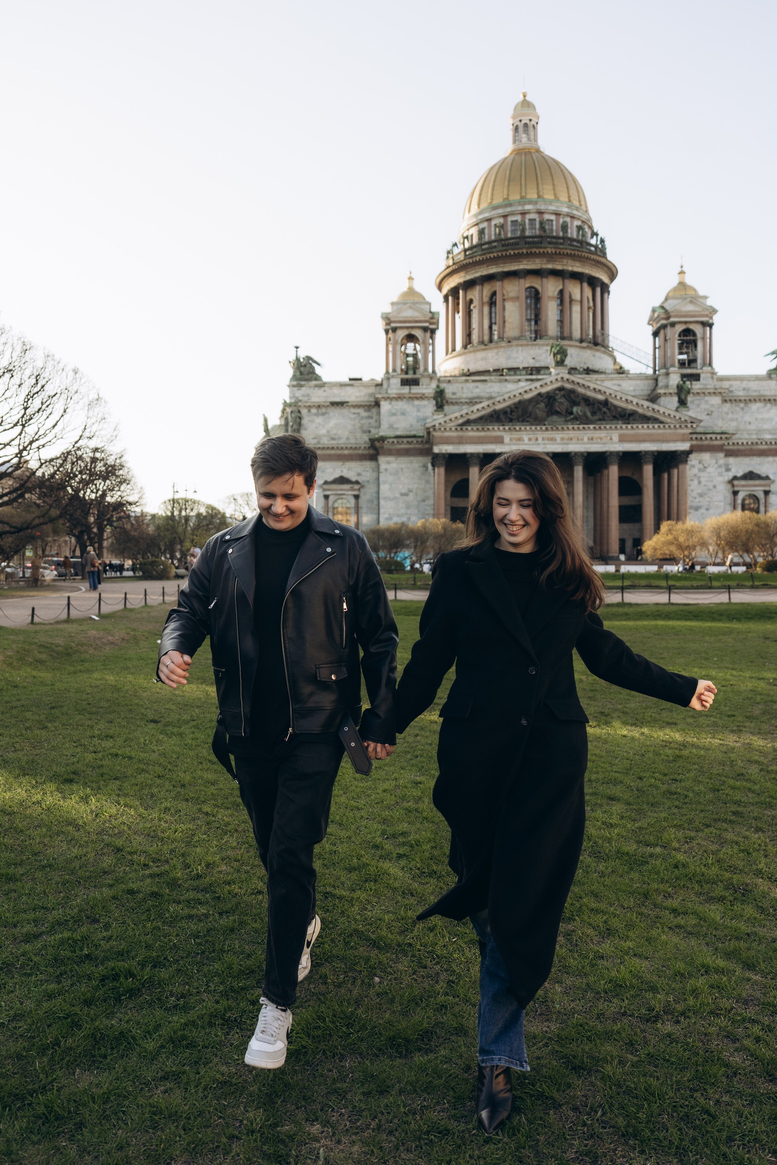 Лавстори прогулка в Санкт-Петербурге. Свадебный фотограф в Москве Анна Полушина