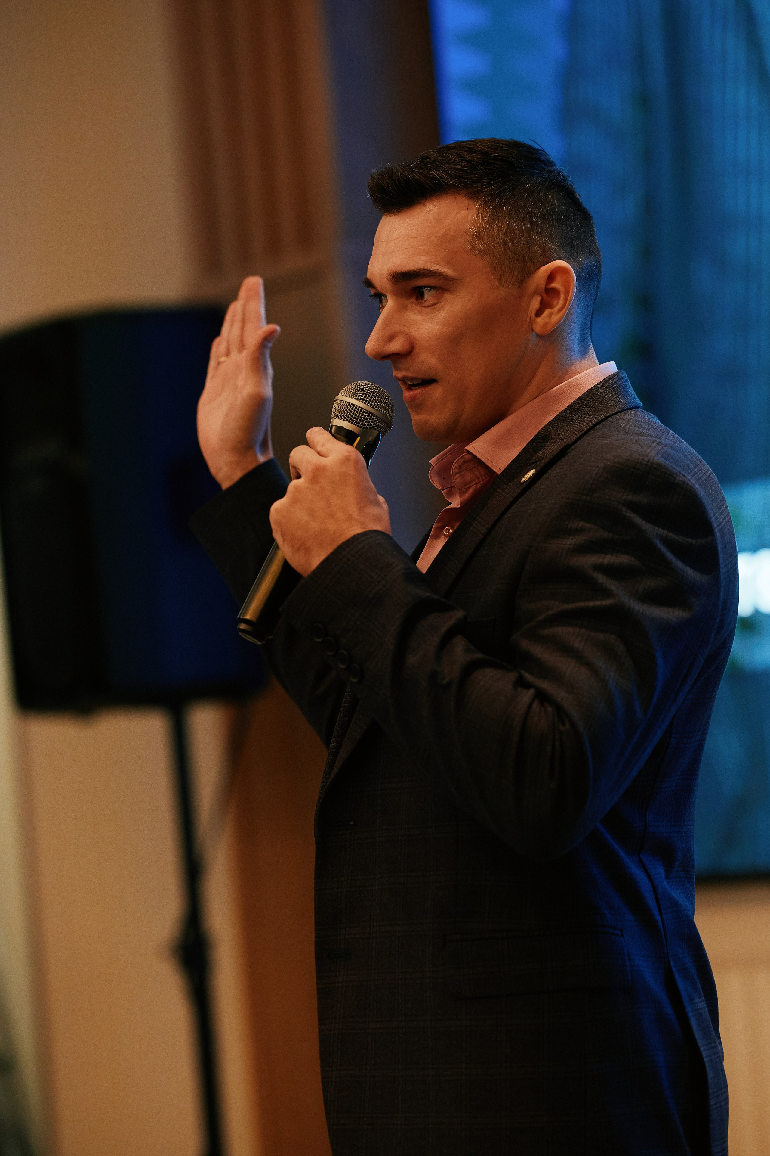 Современная женщина в Hilton 26.10. Свадебный репортажный фотограф краснодар максим дремов дрёмов фотосессия студия цена