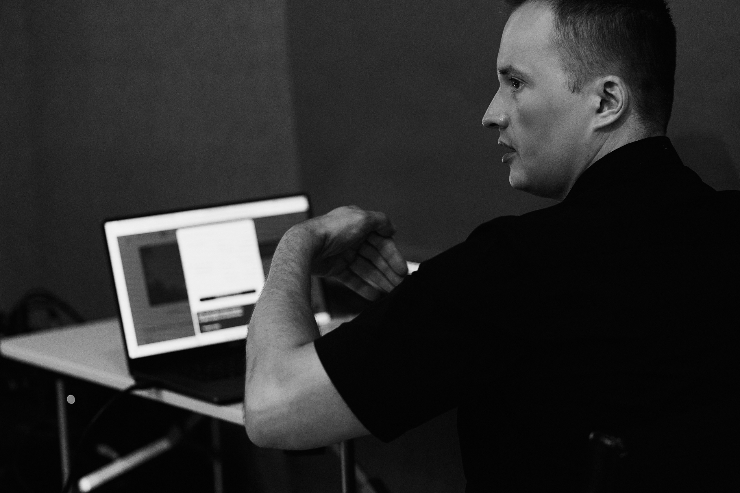 Бизнес завтрак в Golden Tulip 24.07. Свадебный репортажный фотограф краснодар максим дремов дрёмов фотосессия студия цена