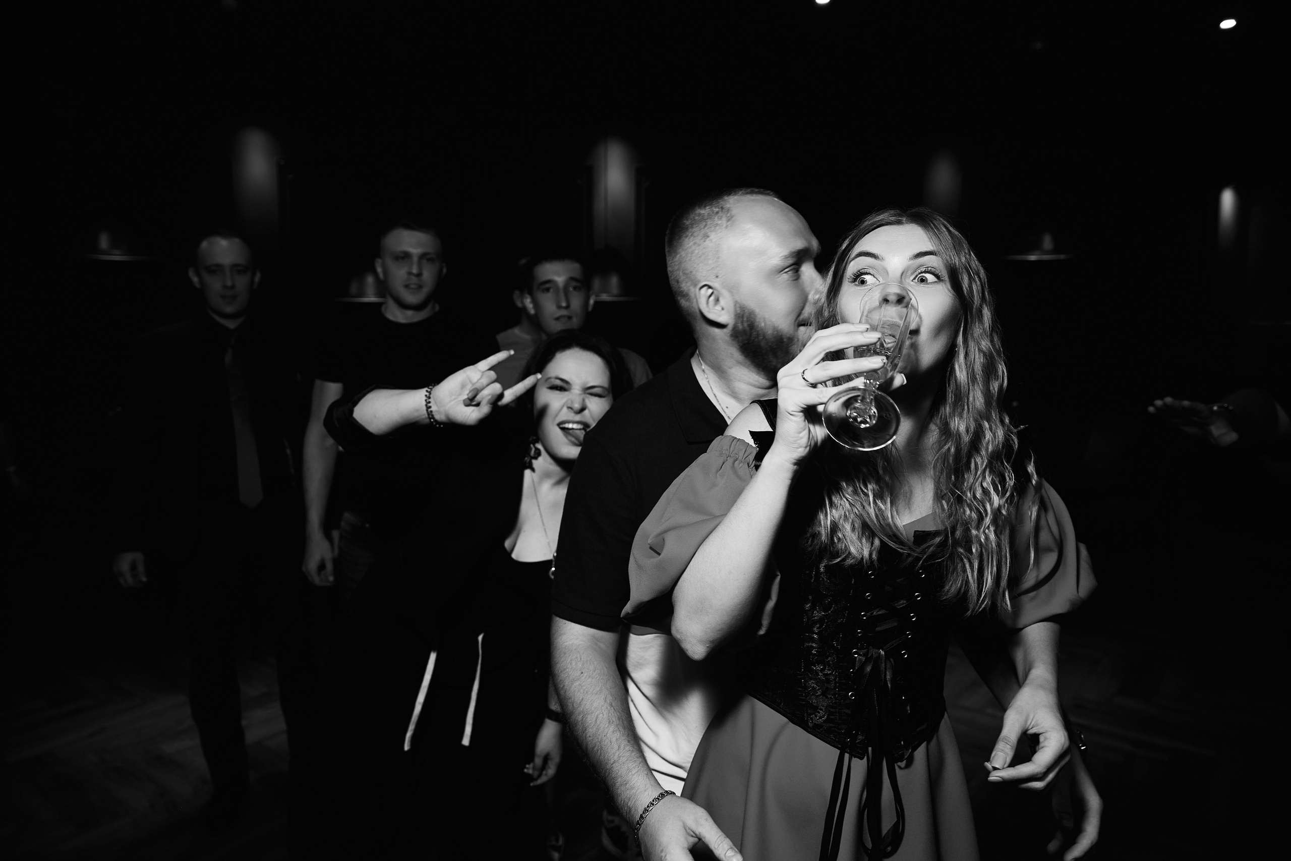 HOLIDAY IN AVRORA ROOM 22.08. Свадебный репортажный фотограф краснодар максим дремов дрёмов фотосессия студия цена