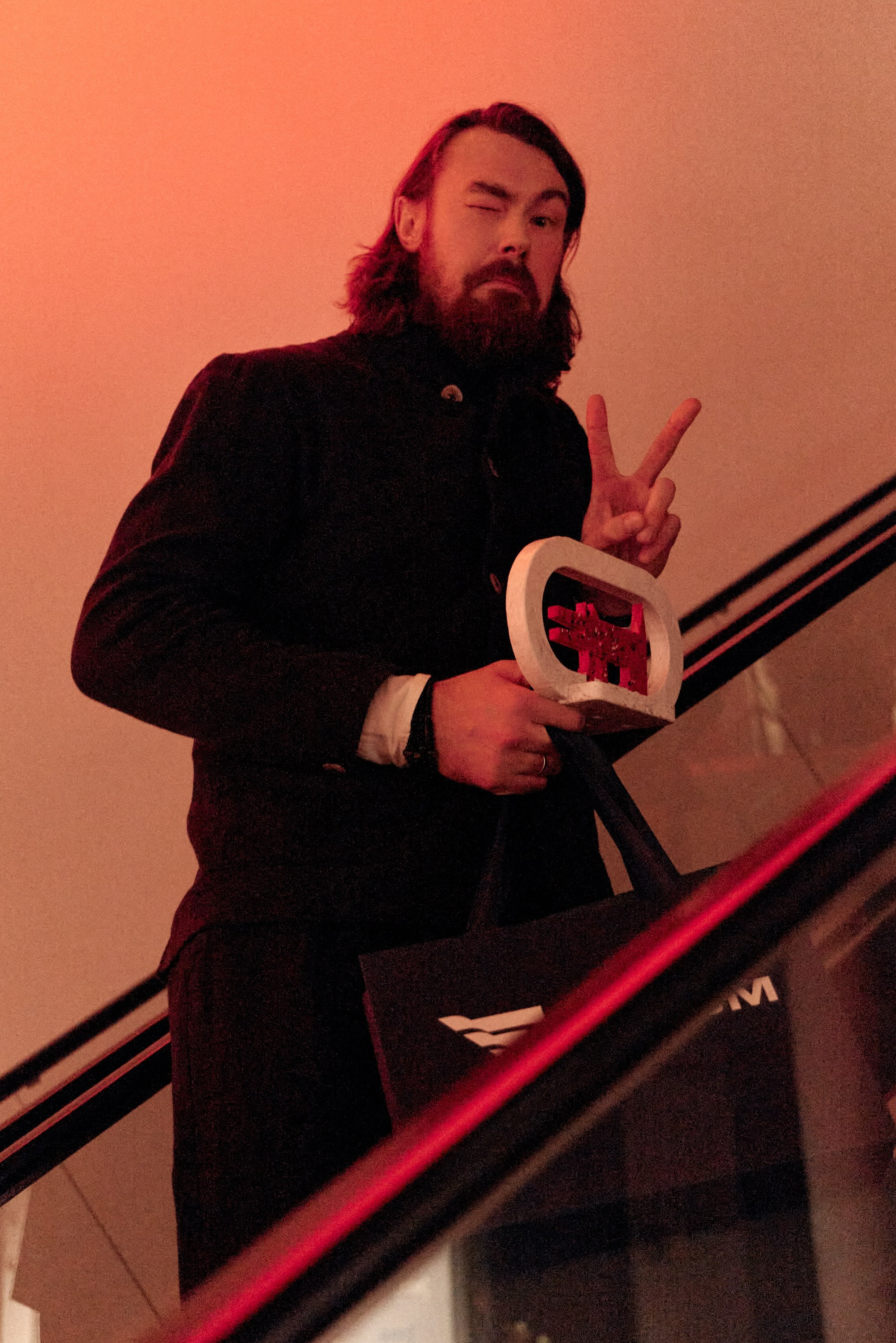 Светская хроника. Sasha Lapin