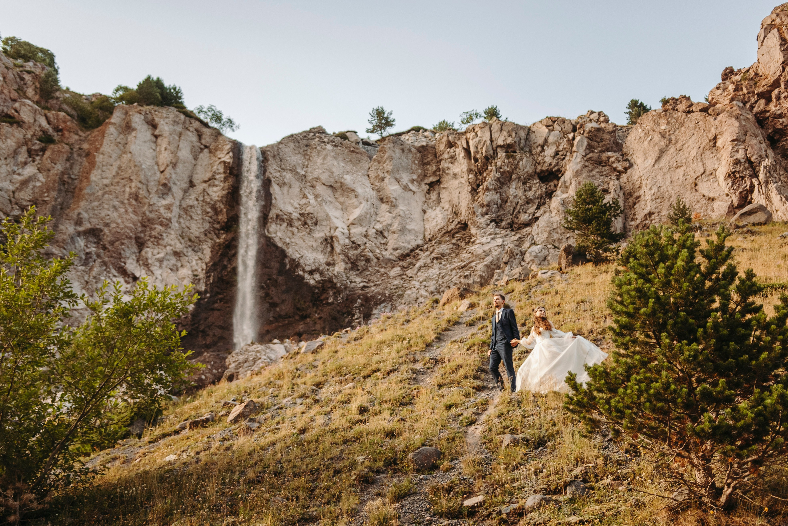 МЕЖДУ НЕБОМ И ЗЕМЛЕЙ. Фотограф Настя Конник | Пятигорск | Эльбрус | Домбай | Архыз | Видеограф КМВ