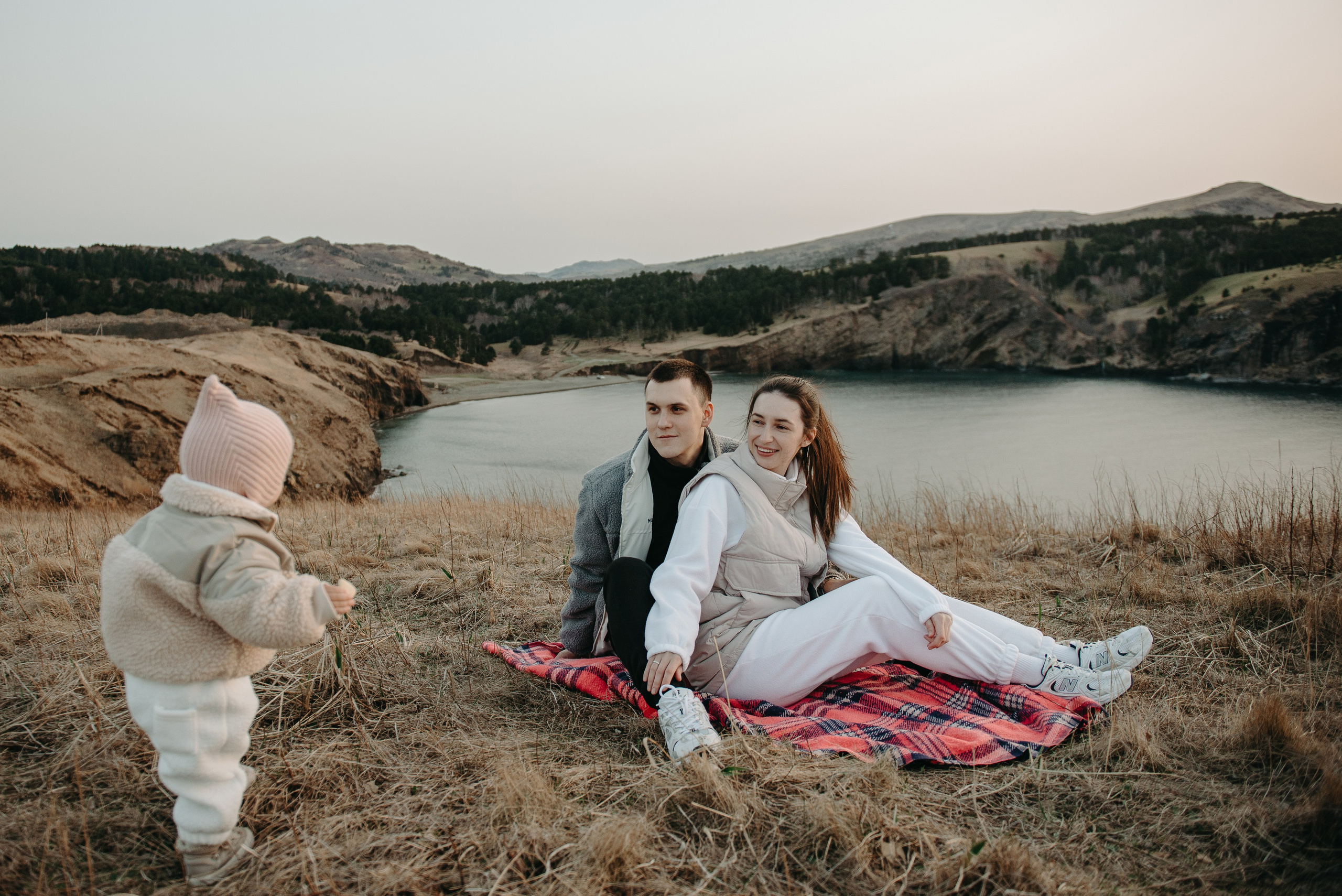 Илья, Настя и Ева. Ирина Метелица фотограф на Шикотане