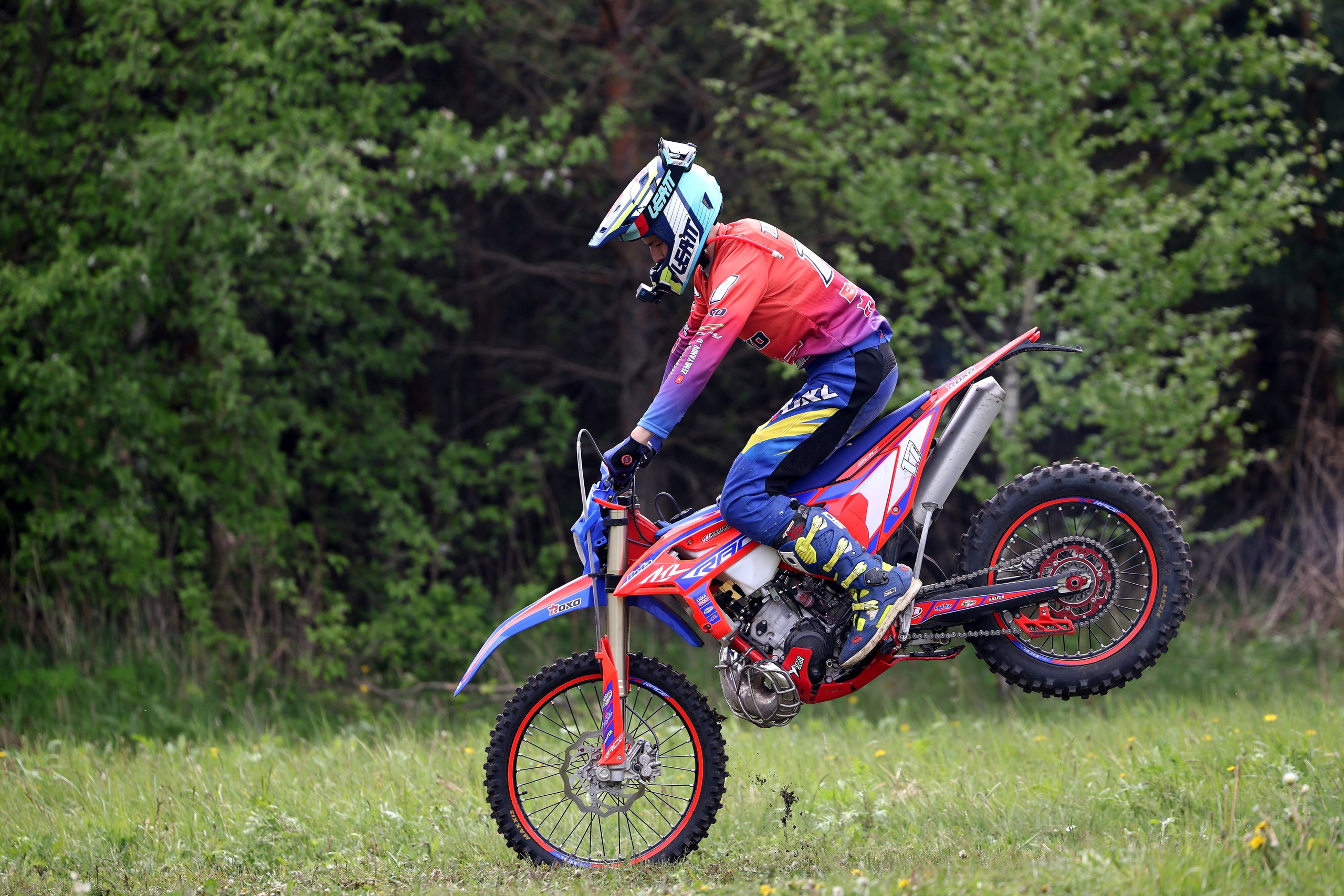 Тренировка по следам гонки ЭНДУРО РЕВОЛЮЦИЯ. Спортивный и репортажный фотограф Ермакова Светлана