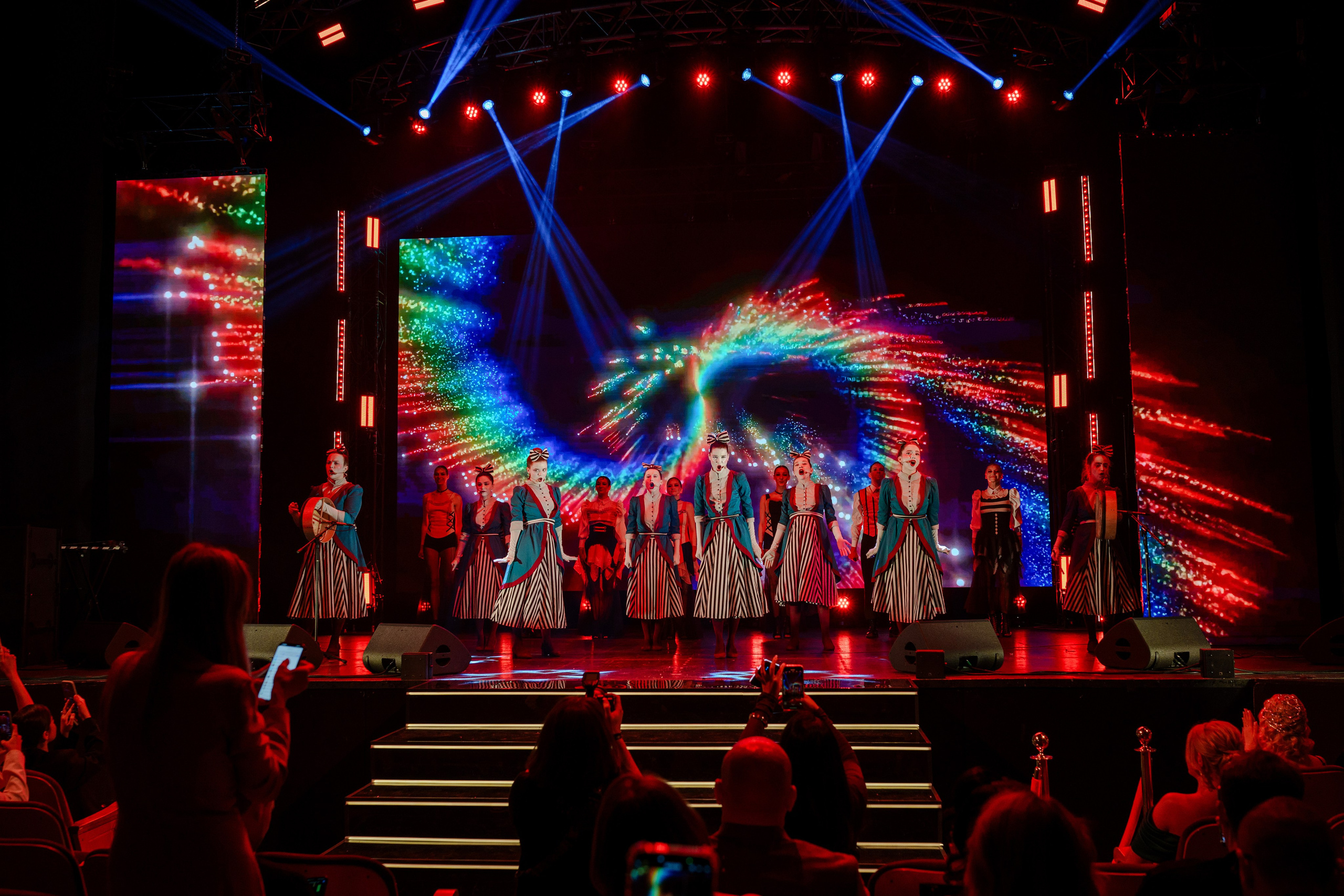 Фотограф репортажный на премию. Репортажный фотограф в Москве Саша Дружинина