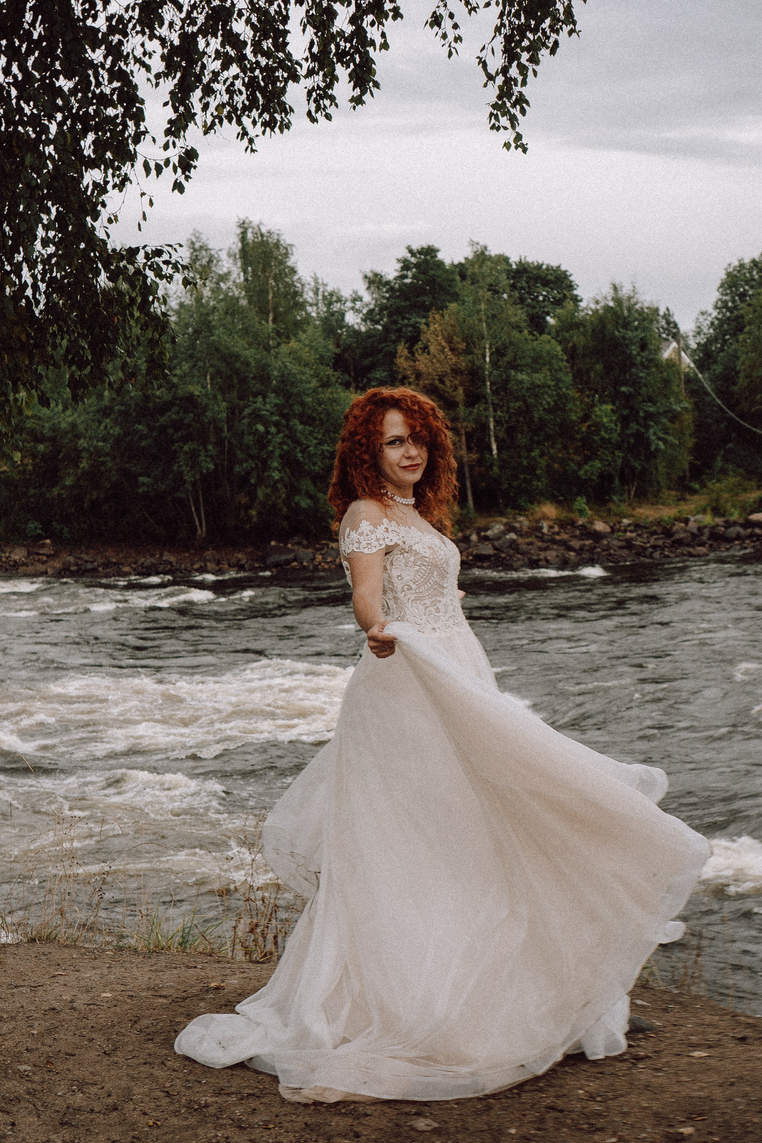 СВАДЕБНАЯ ФОТОСЕССИИЯ ПАРЫ В ГОРОДЕ ПРИОЗЕРСК В СОСНОВОМ ЛЕСУ И С ПИКАПОМ. Профессиональный фотограф, Санкт-Петербург — Виктория Богомолова
