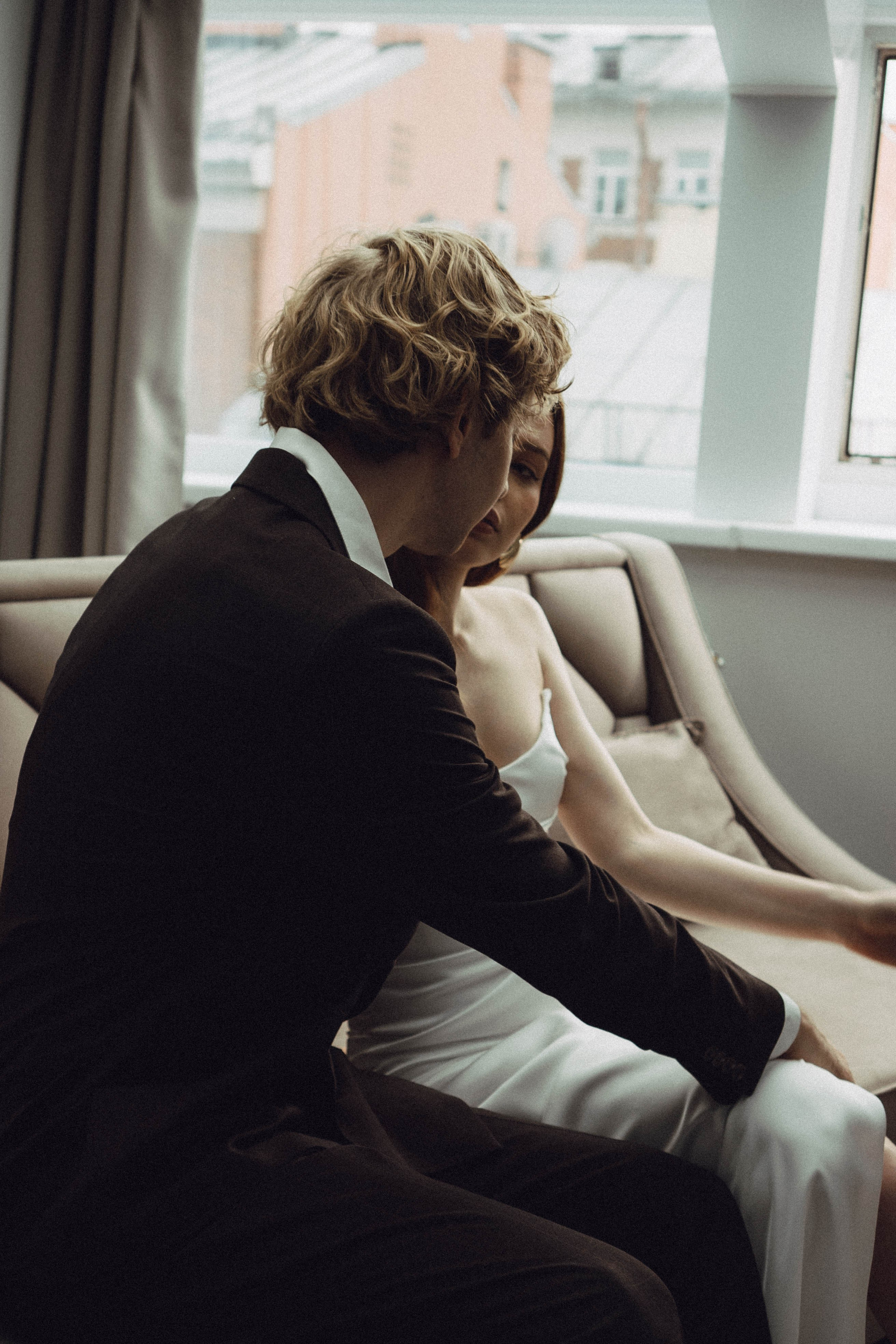 СВАДЕБНАЯ СЬЕМКА В ОТЕЛЕ. СБОРЫ ЖЕНИХА И НЕВЕСТЫ И ТАКЖЕ ТОР И ПОДГОТОВКА К ПРОГУЛКЕ. Профессиональный фотограф, Санкт-Петербург — Виктория Богомолова