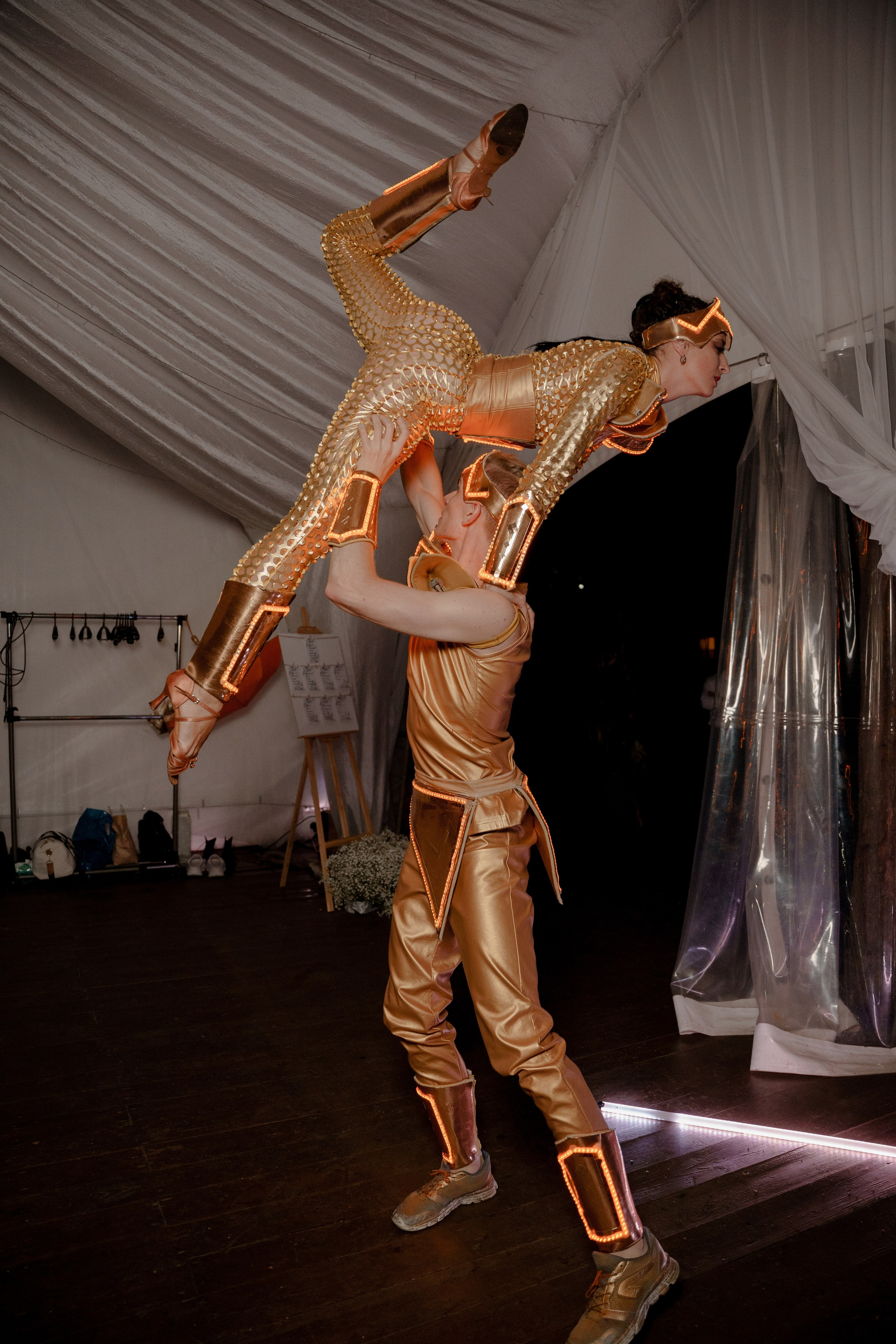 День рождения в шатре на водохранилище. Репортажный фотограф Москва Сергей Дружинин