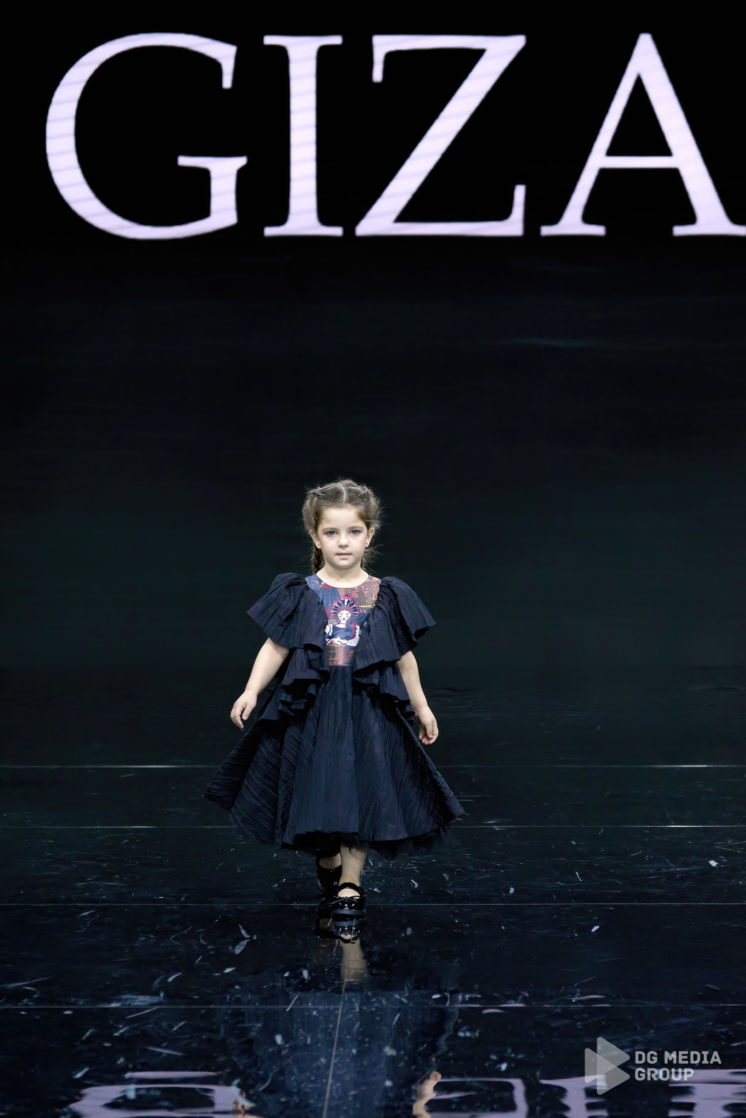 Giza | sfw 2025 | the fragment. DG MEDIA GROUP | Контент для модных показов и концертов