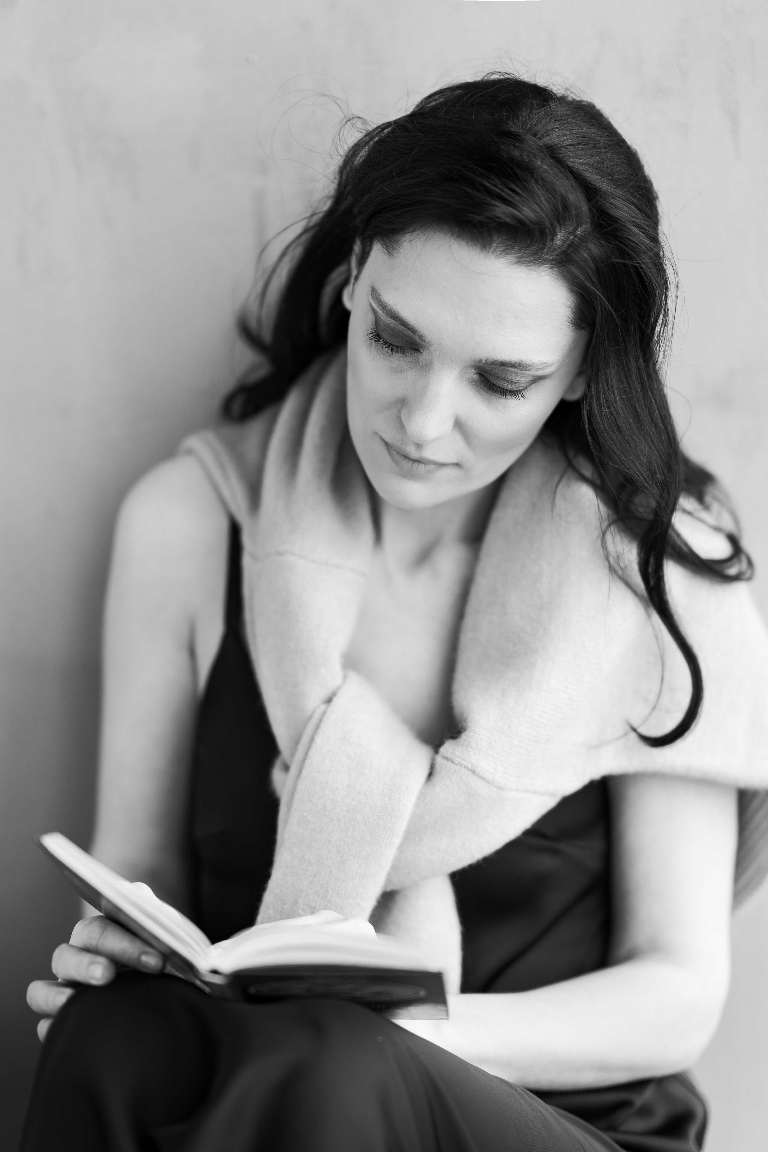 Женский портрет 35+. Женский портретный фотограф 35+ Воронеж. Добро пожаловать в магию ЧБ портрета