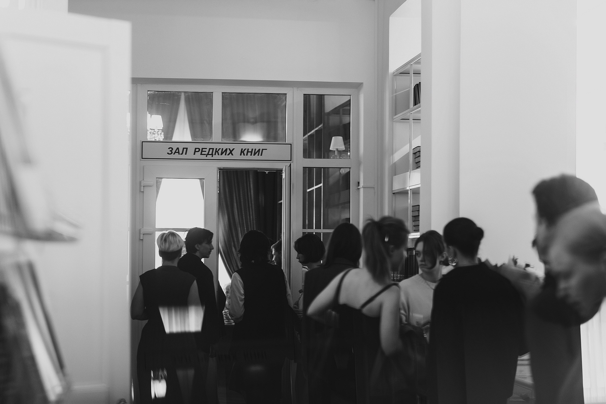 08.07.23 | ЛЕКТОРИЙ № 29 «Как слушать кино: история музыки в кино» Лекция Анатолия Дзюбы и Александра Мирошниченко. Фотограф Роман Рудаков