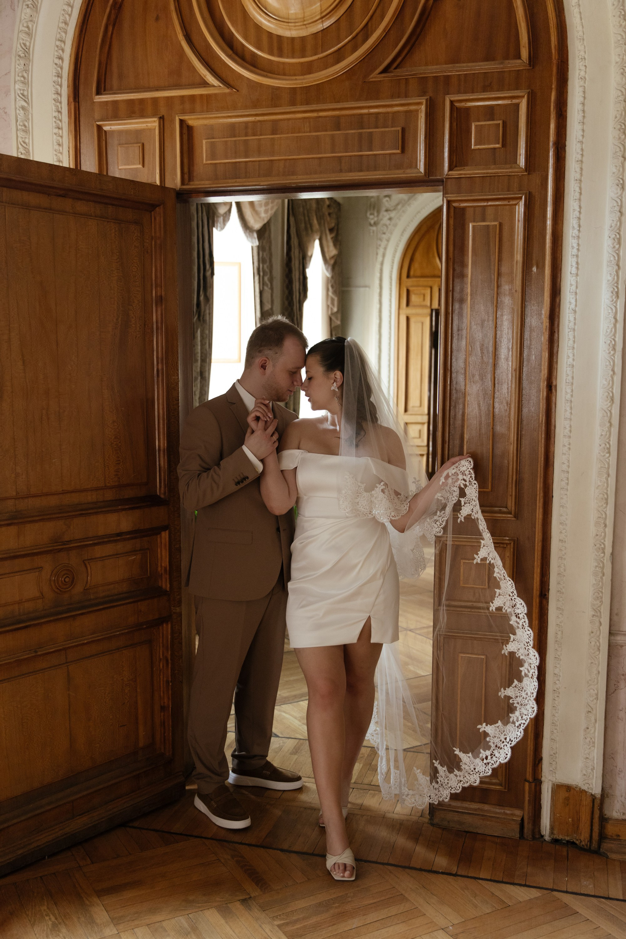 Марина и Артем — Пушкинская Библиотека. Фотограф Сергиев Посад Москва Хованская Екатерина