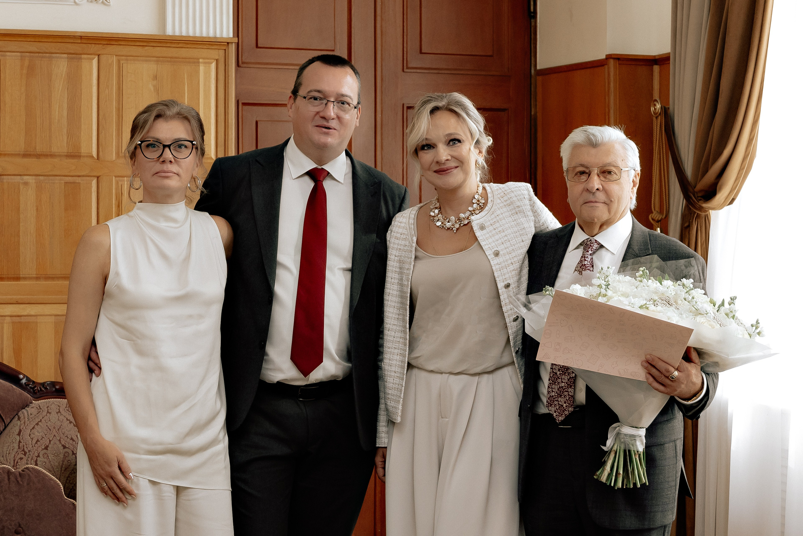 Свадьба «Парк Горького» Артём-Юлия. Свадебный/Портретный фотограф снимаю в Москве