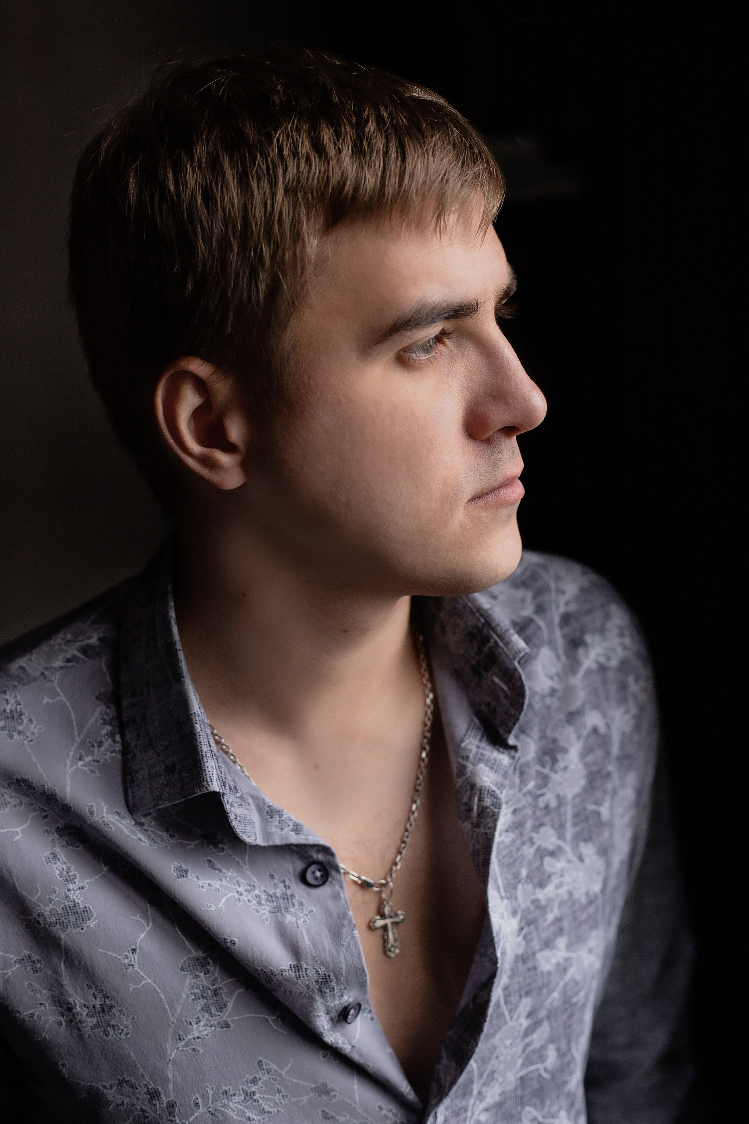 Мужская фотосессия в Новосибирске: запечатлею силу, харизму и стиль делового мужчины. Фотограф Ольга Баранова