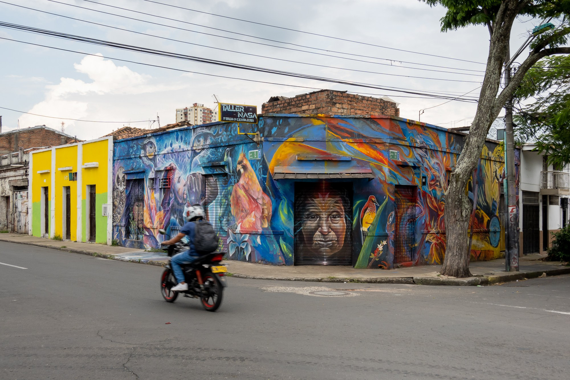 Фотограф Алексей Скоробогатько. Колумбия, г. Кали. Photographer Alexey Skorobogatko. Cali, Colombia. Фотограф Алексей Скоробогатько