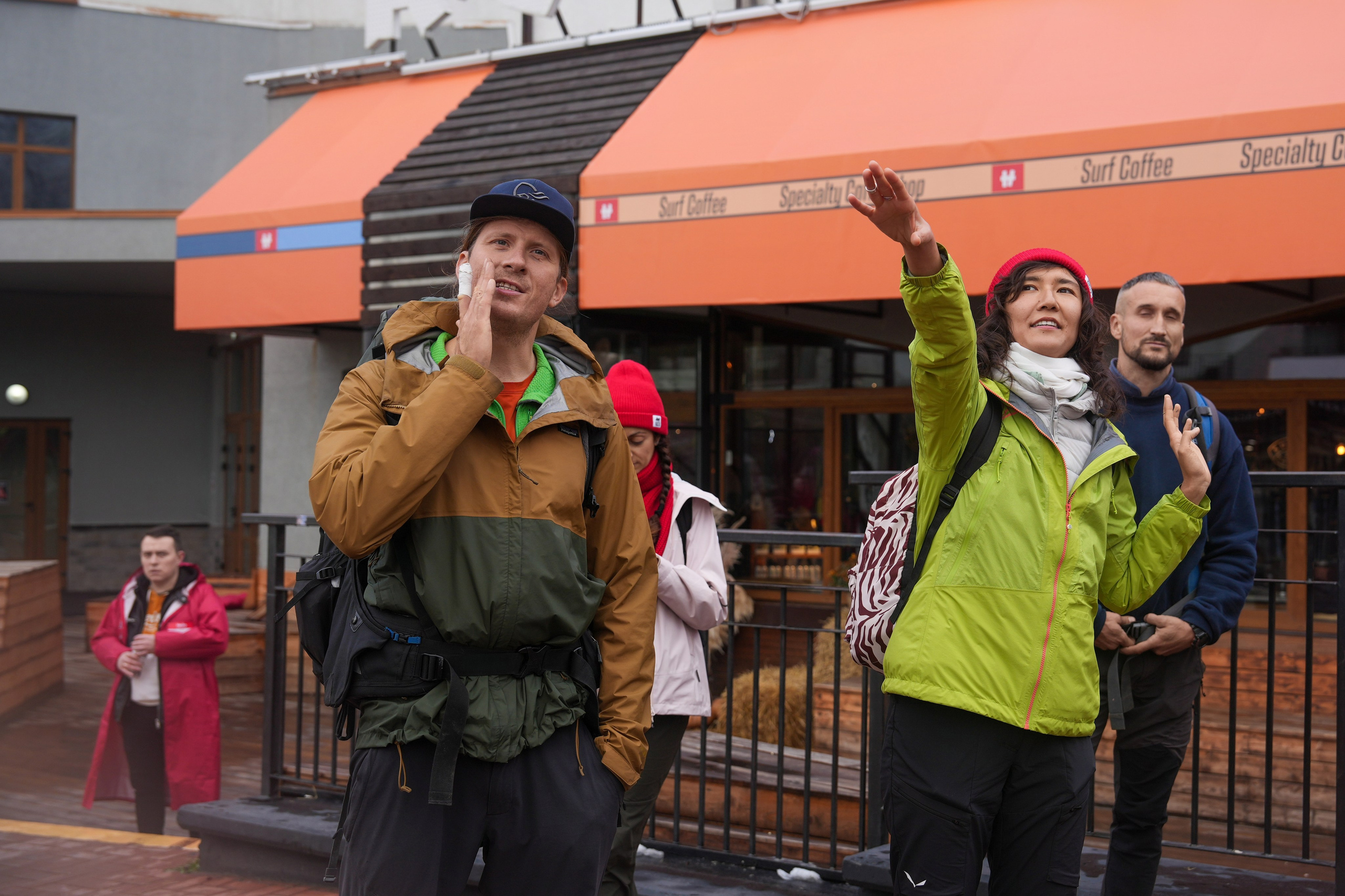 MICE мероприятие — хайкинг на курорте Роза Хутор. Репортажный фотограф в Красной Поляне и Сочи Павлюченко Екатерина