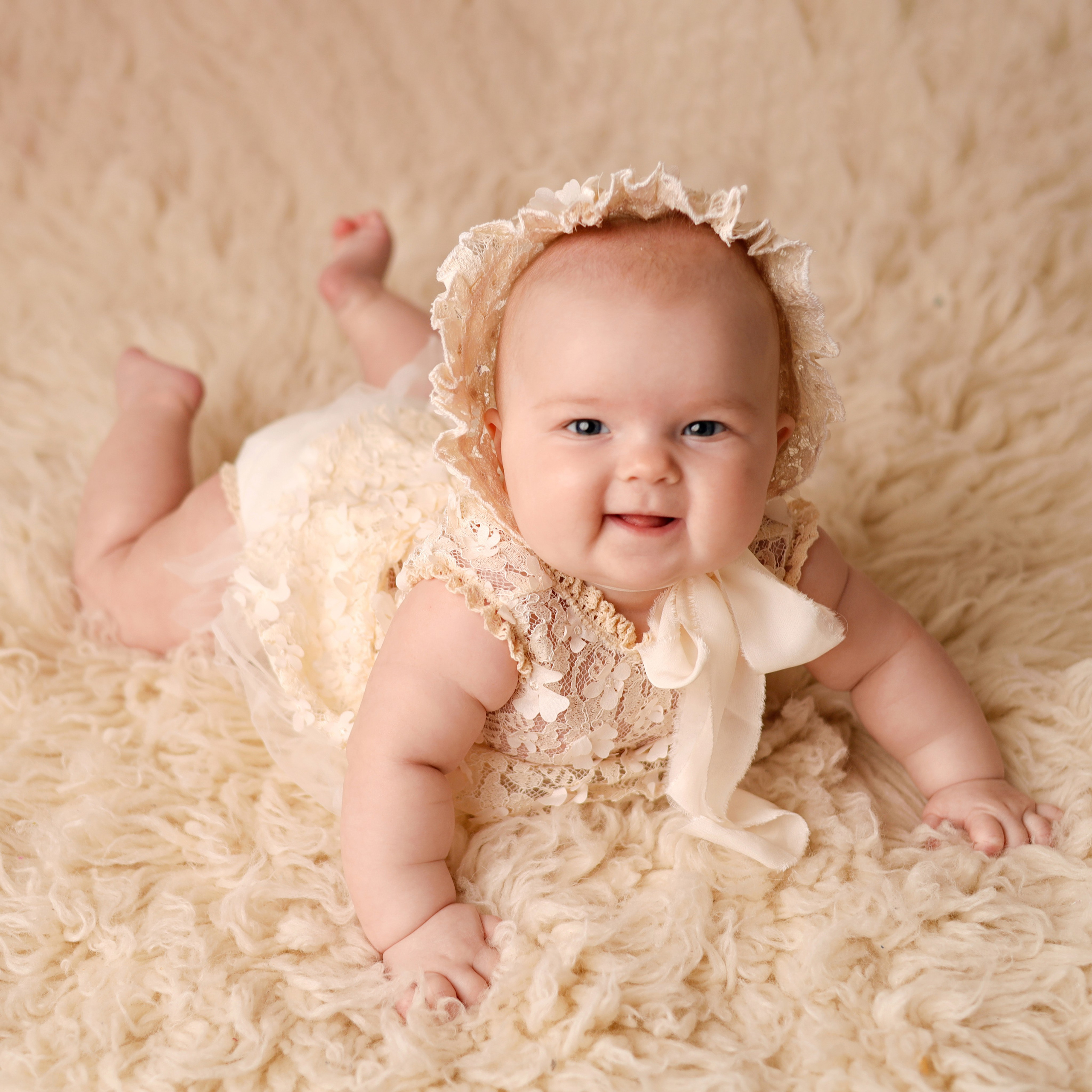 Девочки 6 месяцев. Фотограф новорожденных Москва. Ньюборн фотограф Москва