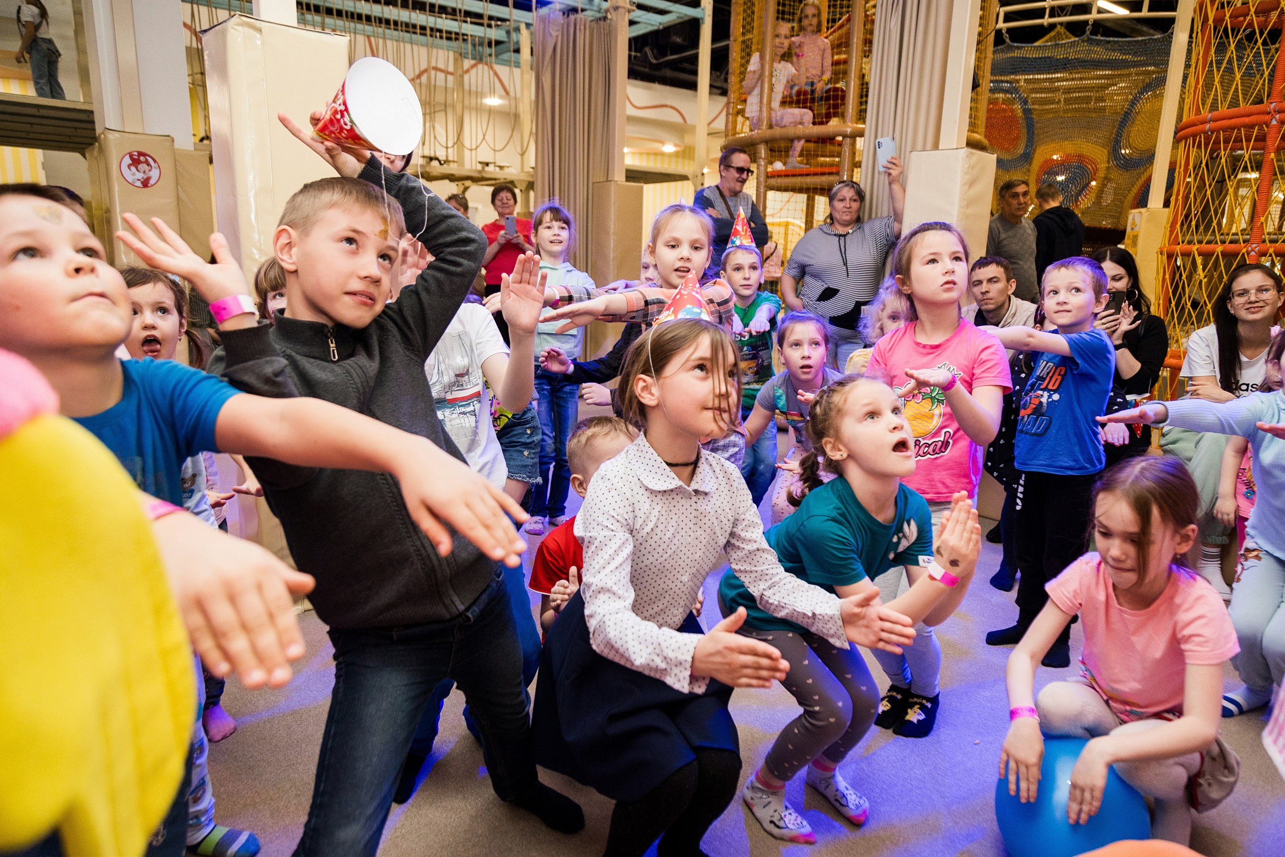 День рождения Арлекина. Детский фотограф видеограф в Хабаровске Михаил Орлов