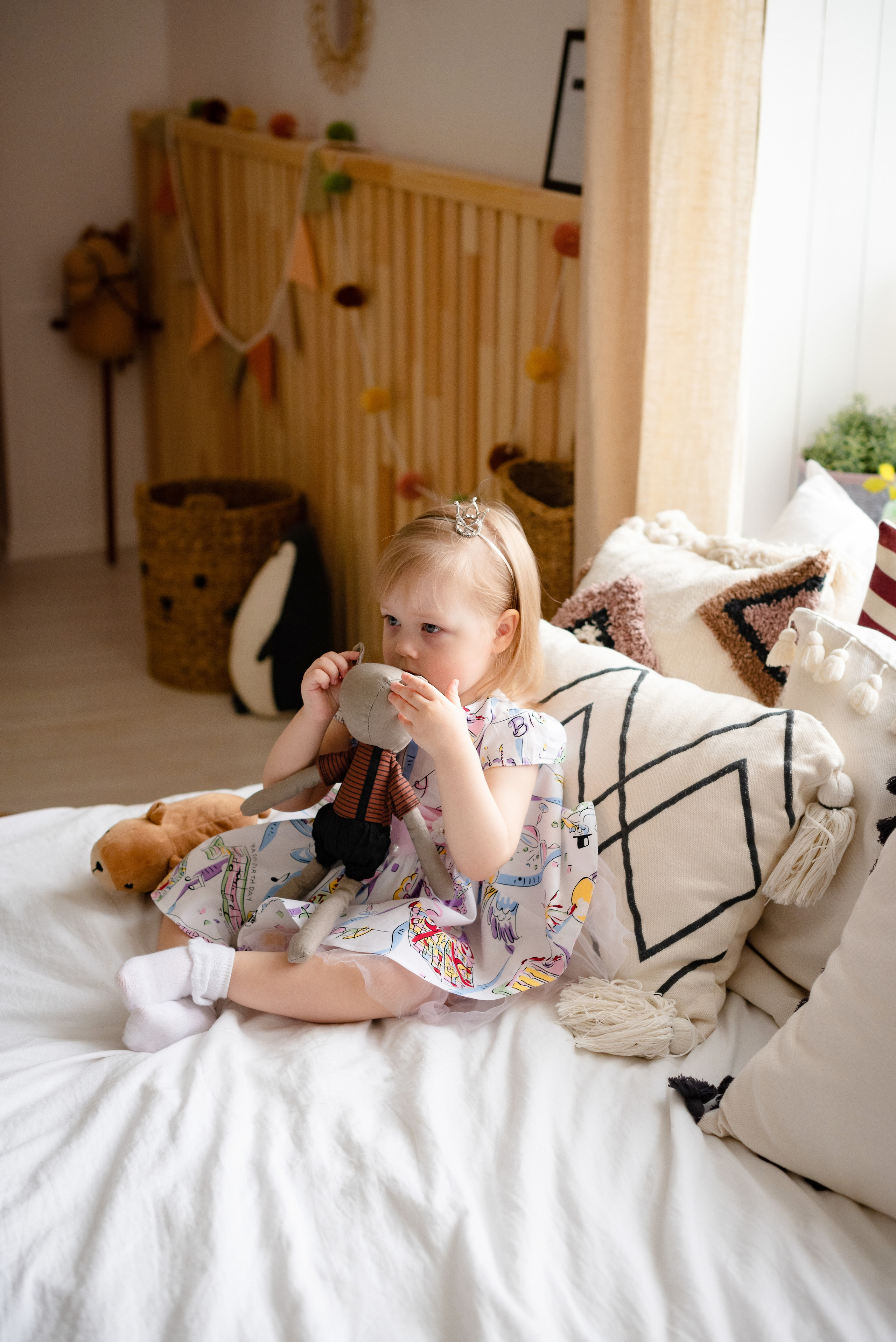 Викуля с крёстной в фотостудии Лайм. Детский и семейный фотограф в Сургуте и Нефтеюганске Анна Старцева