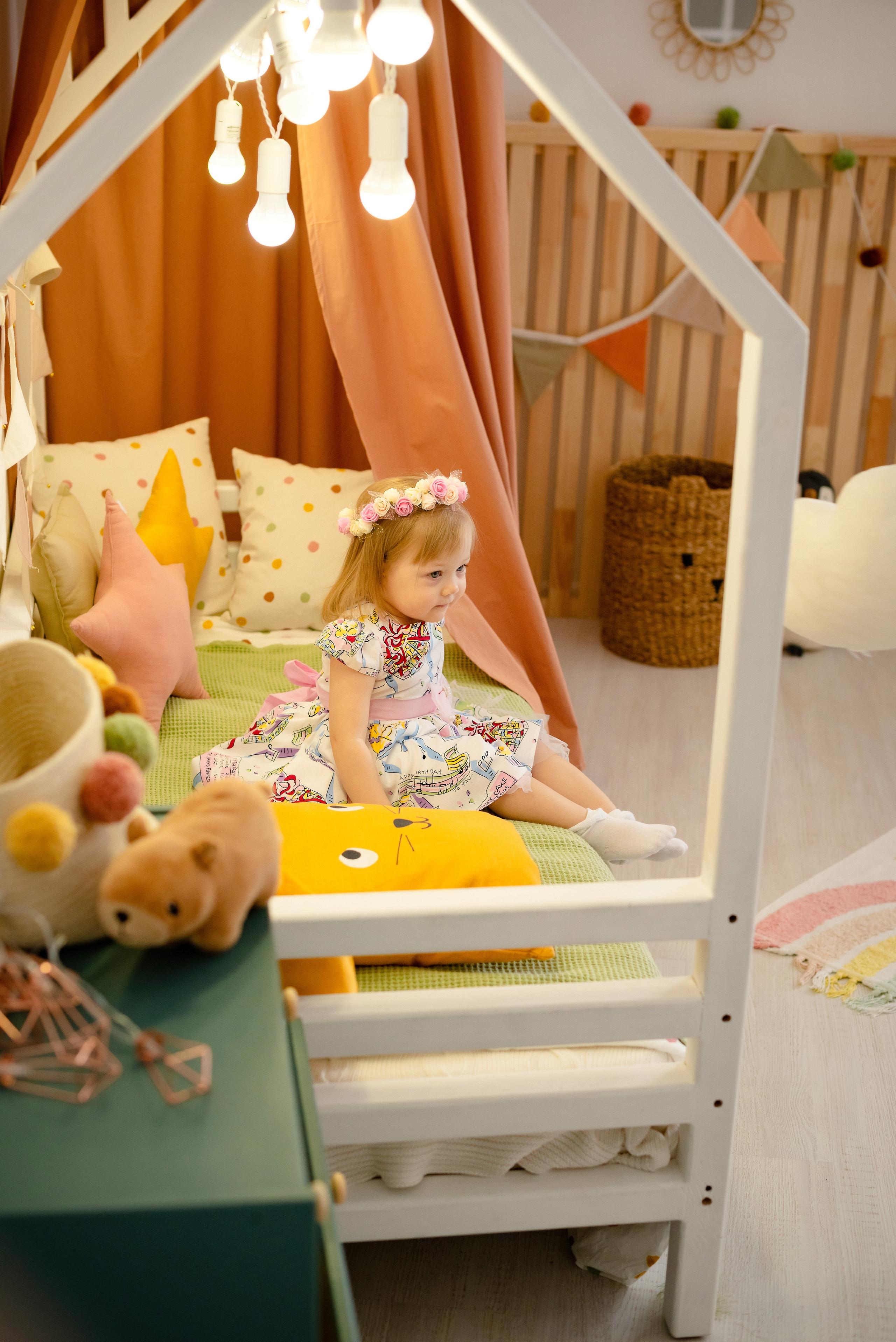 Викуля с крёстной в фотостудии Лайм. Детский и семейный фотограф в Сургуте и Нефтеюганске Анна Старцева