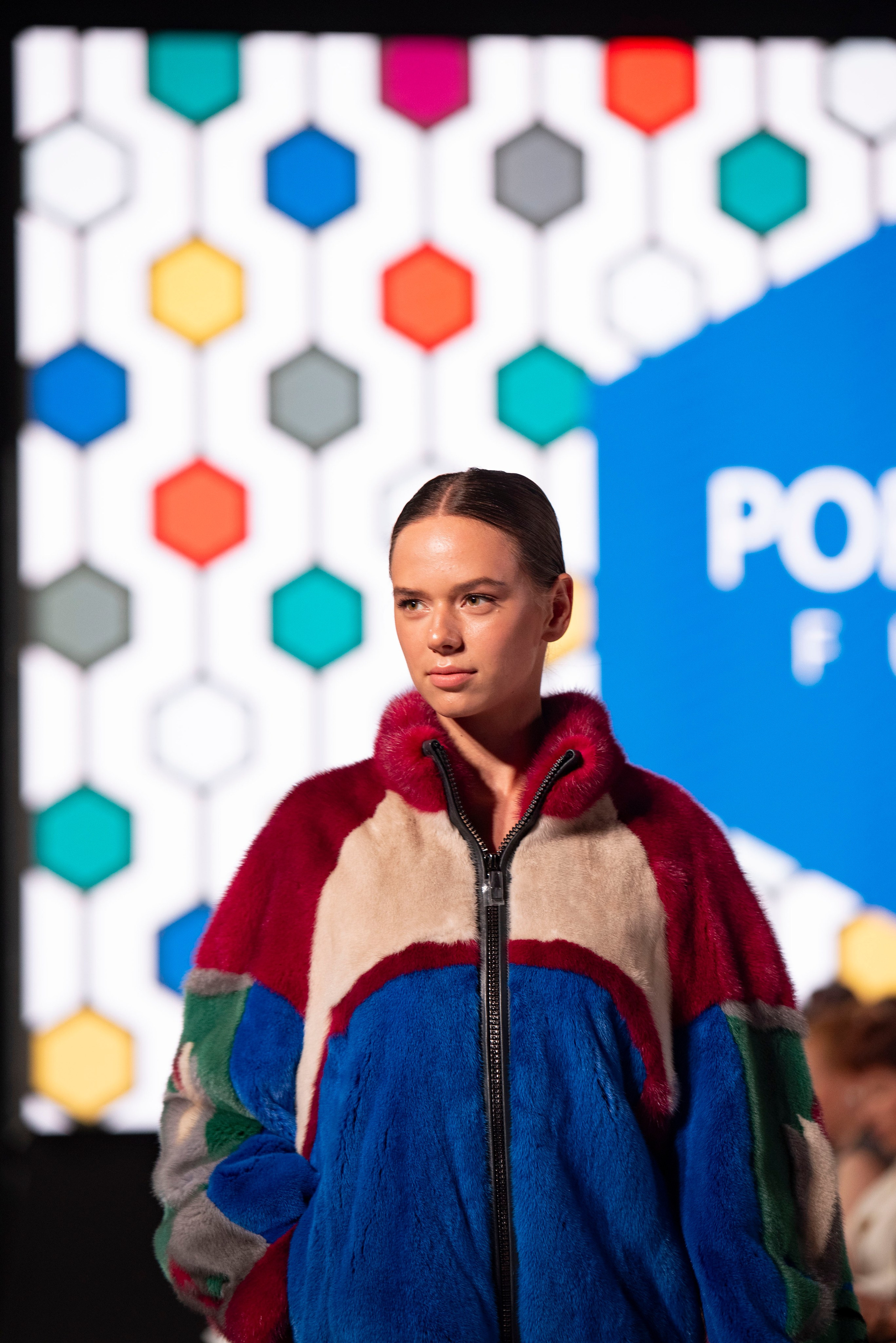 Фотограф на модельный показ. Свадебный, семейный, фэшн фотограф, школьный фотограф в Сочи