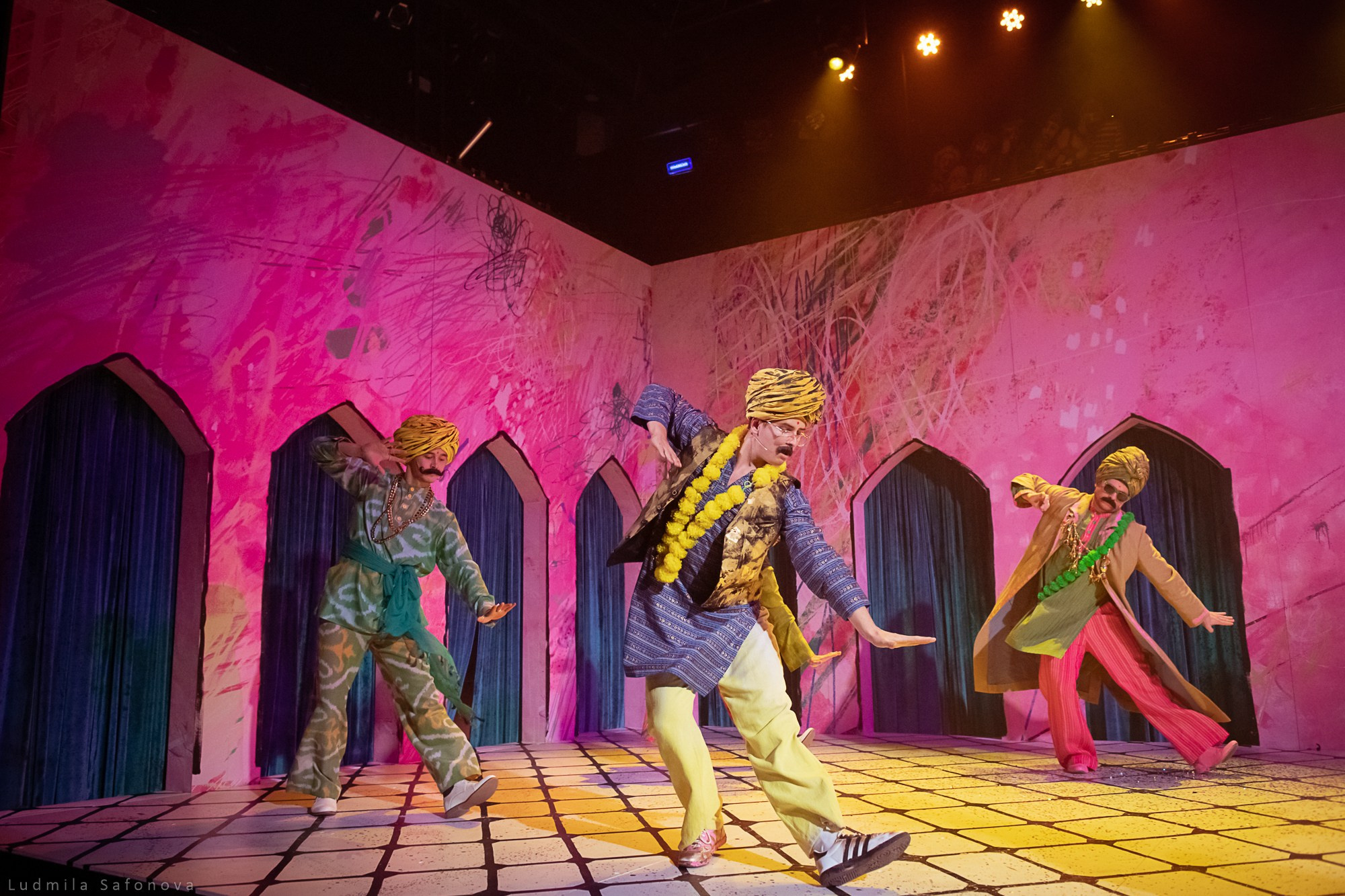 МХТ им. Чехова. Морж, учитель и поэт. Lucytheatre