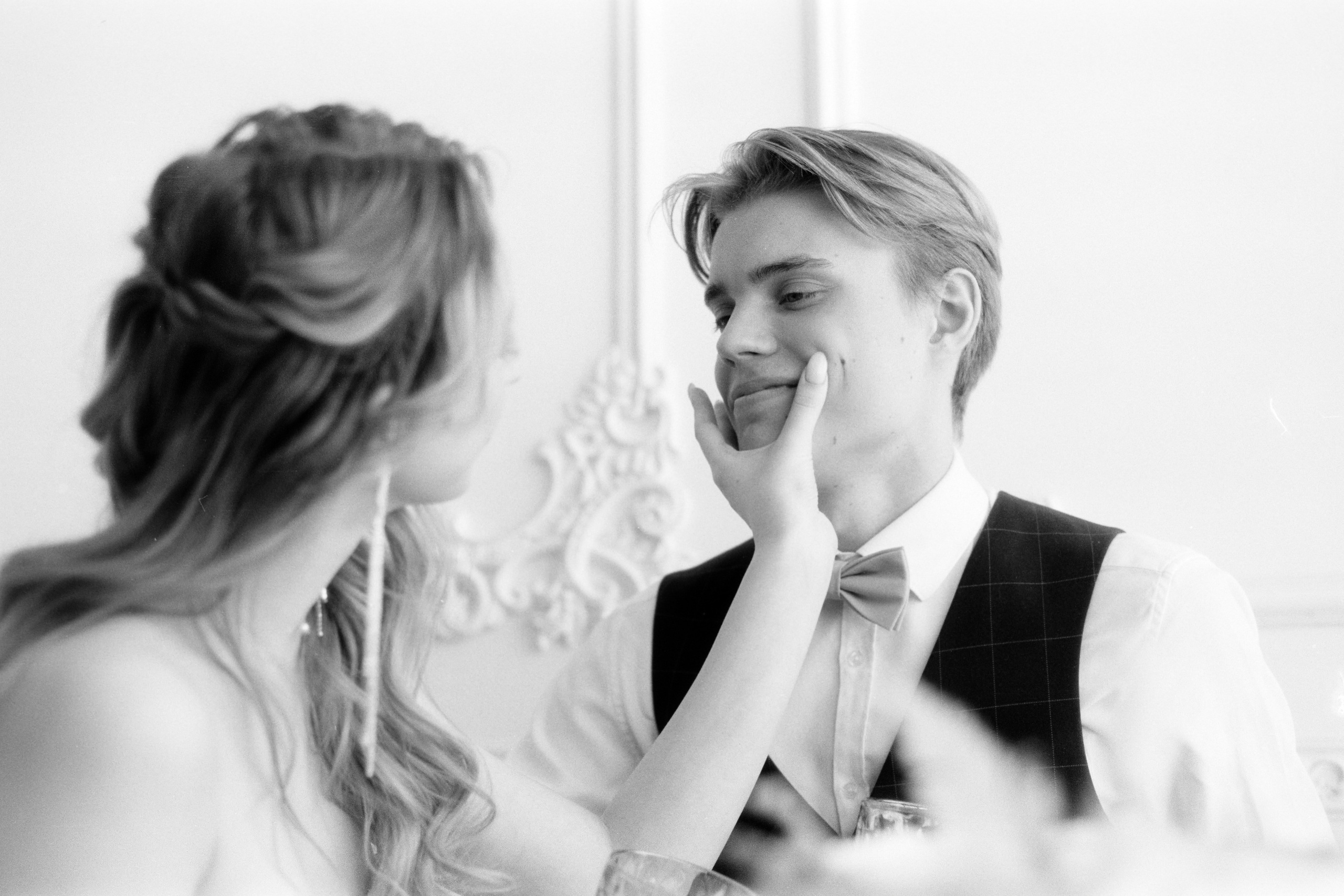 Свадебная фотосессия Кирилла и Алены в фотостудии