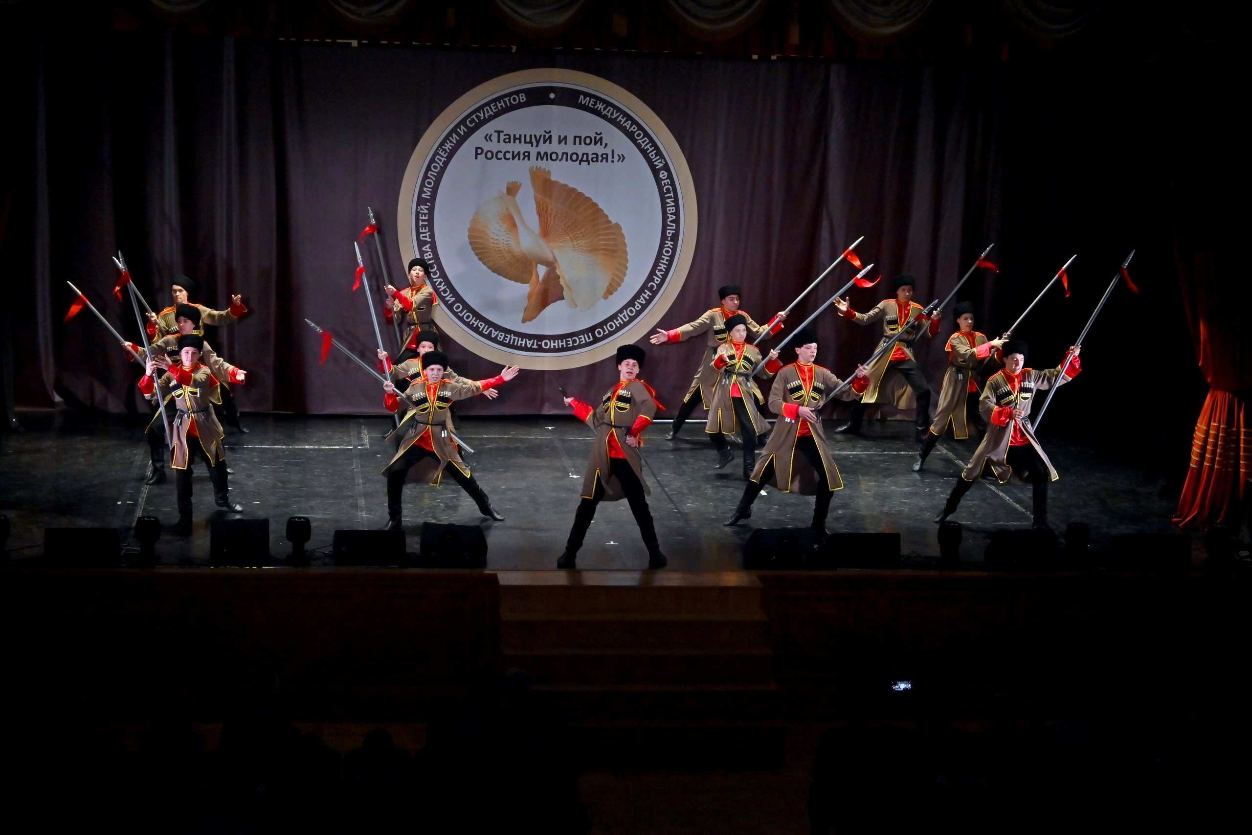 Гала-концерт. Танцуй и пой, Россия Молодая! 22.04.2024. Профессиональный фотограф в Москве Алёна Котова