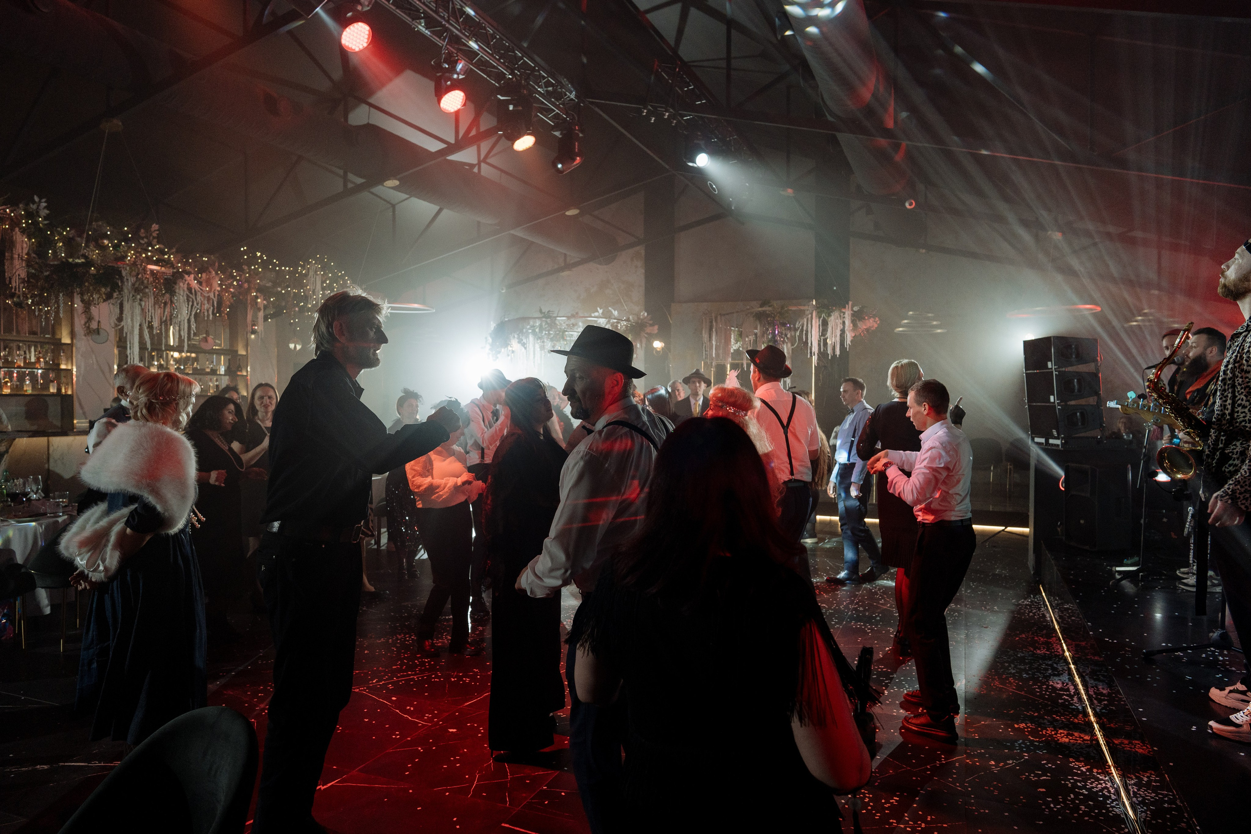 Альбион Тур