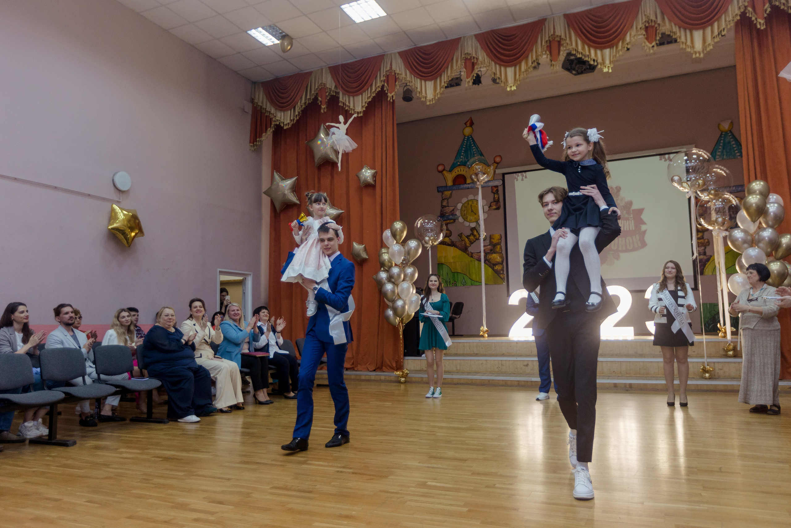 Выпускной 2023. Выпускные альбомы в Зеленограде и Москве