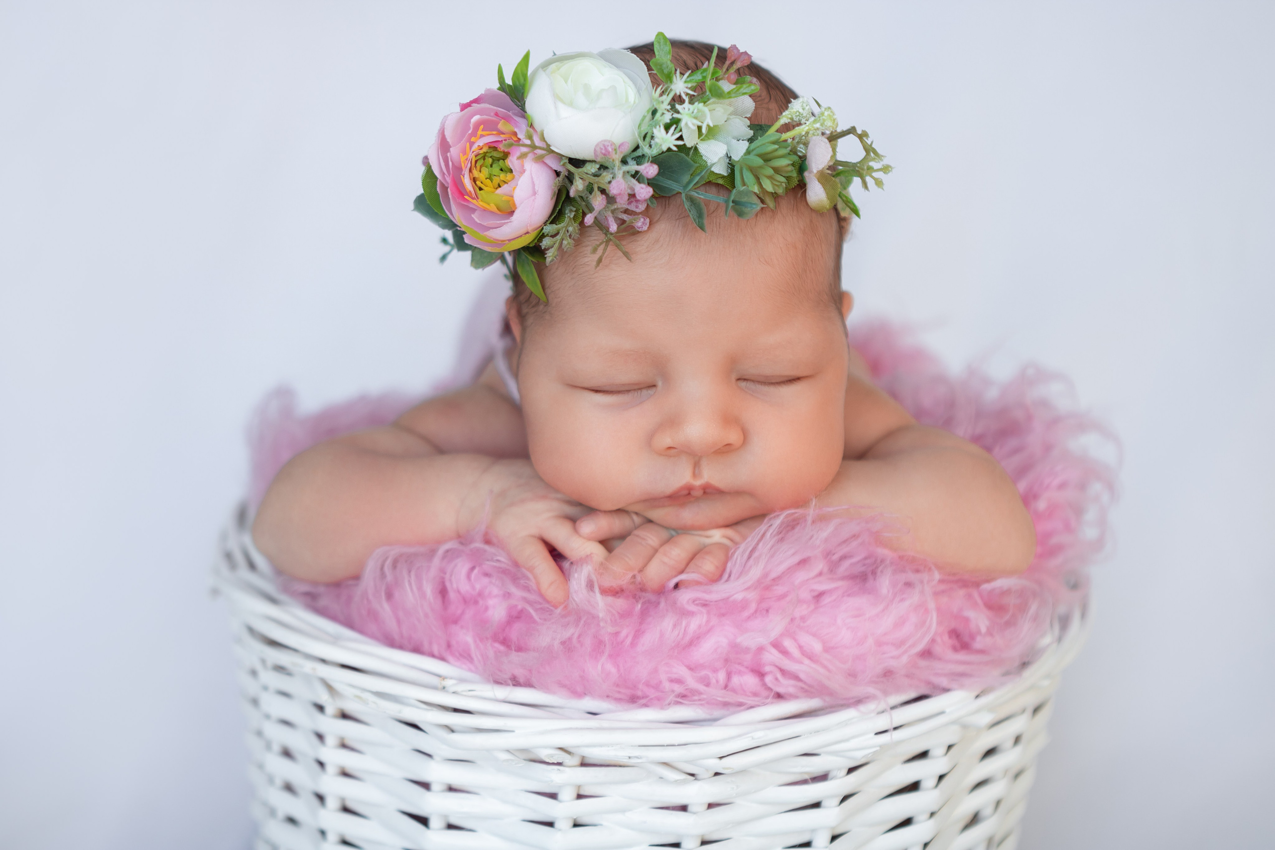 PH @newbornprince_and_princess. Retoucher Aleksmokh