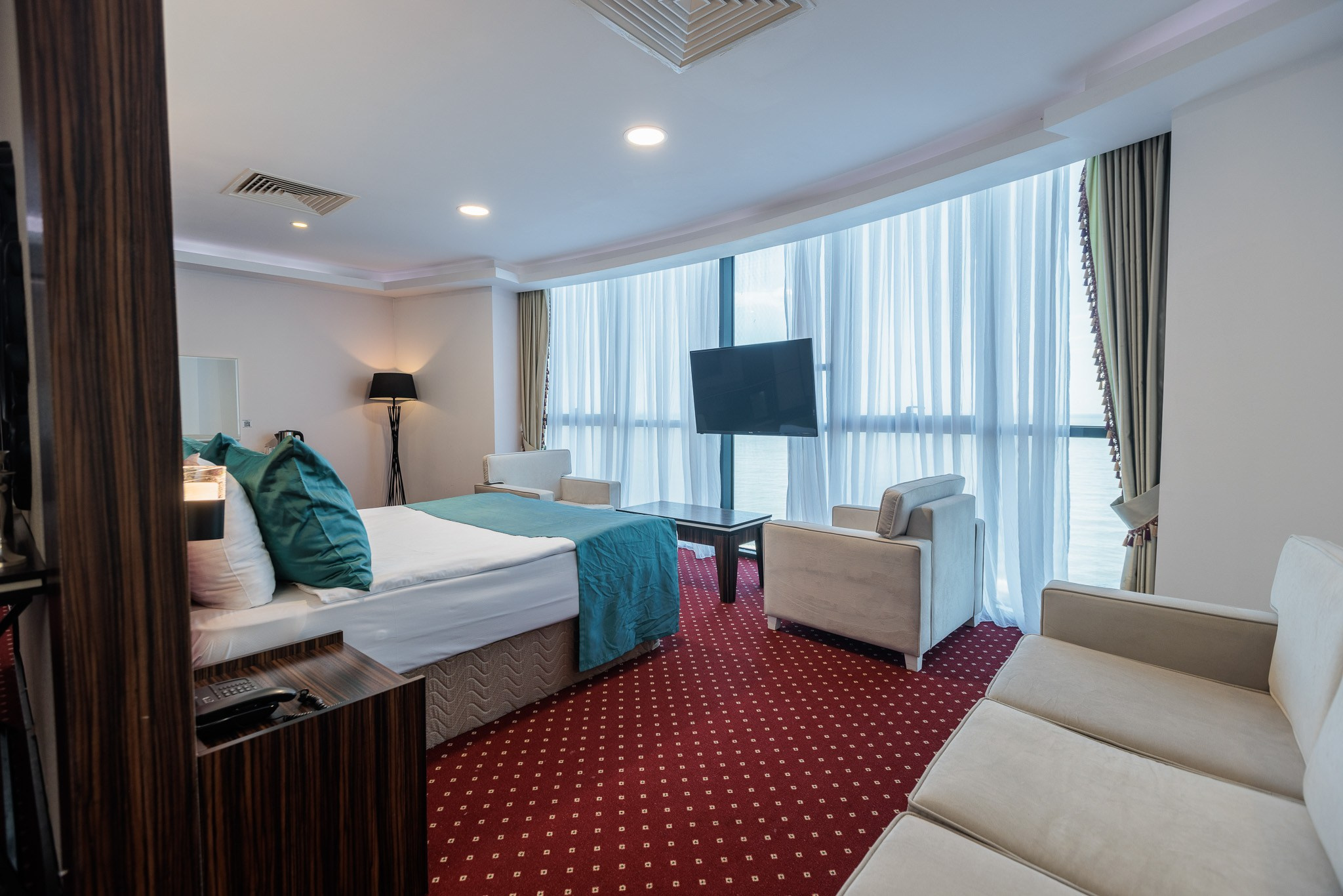 SKY TOWER (METRO CITY). Режиссёр, клипмейкер, фотограф — Андрей Охота