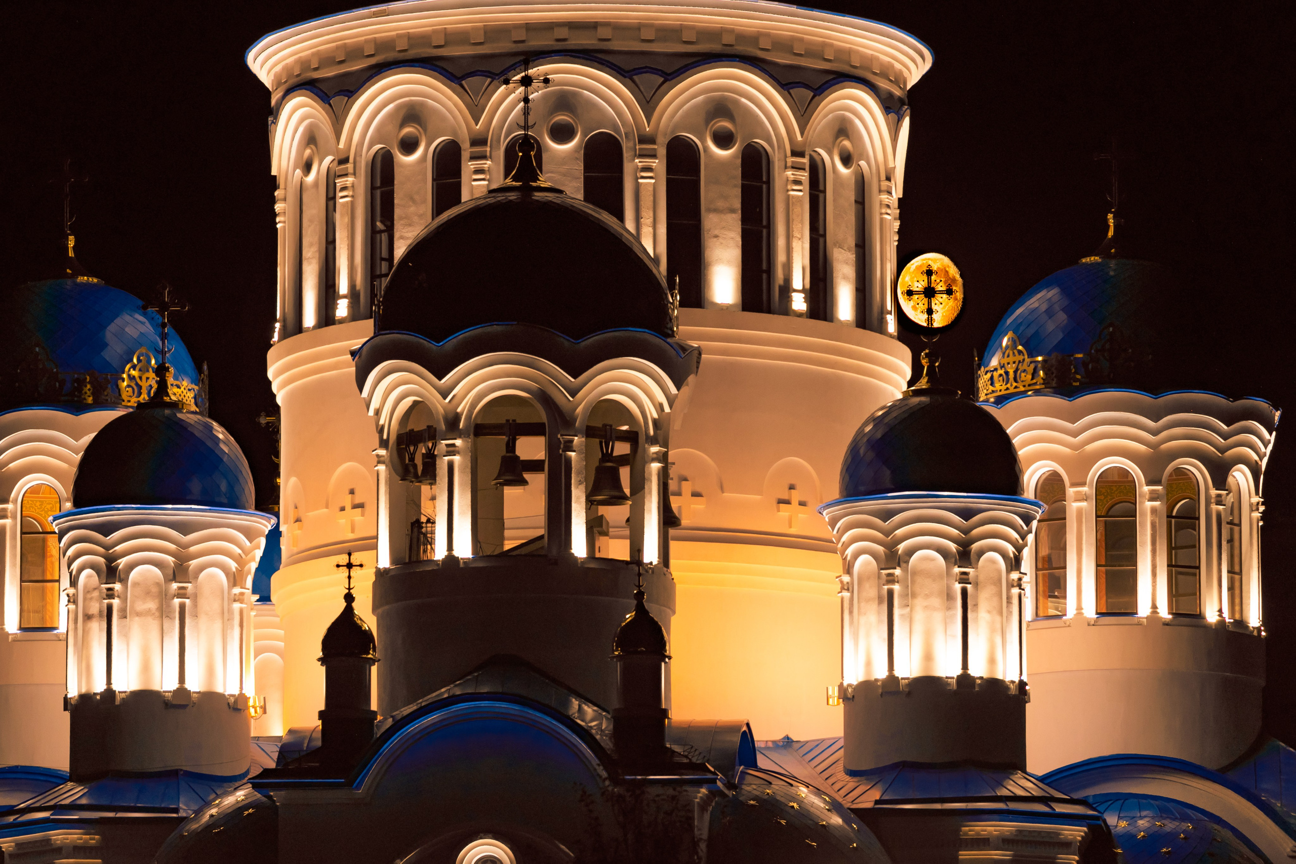 Город в ночи. Фотограф Елена Вишневская (Ушакова) Нефтеюганск, Сургут, Тюмень