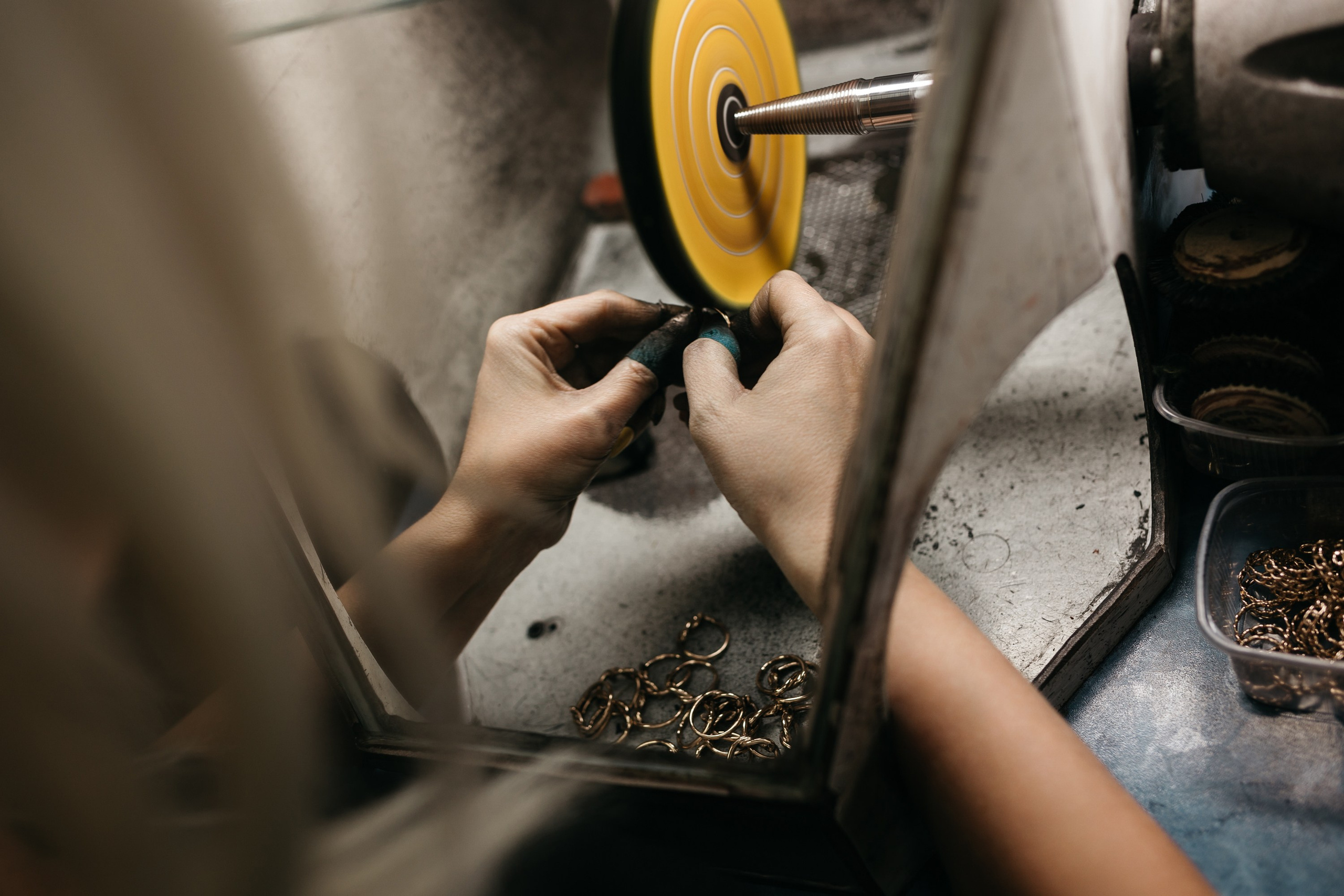 Промышленный репортаж ювелирного производства. Фотограф Олег Сотник