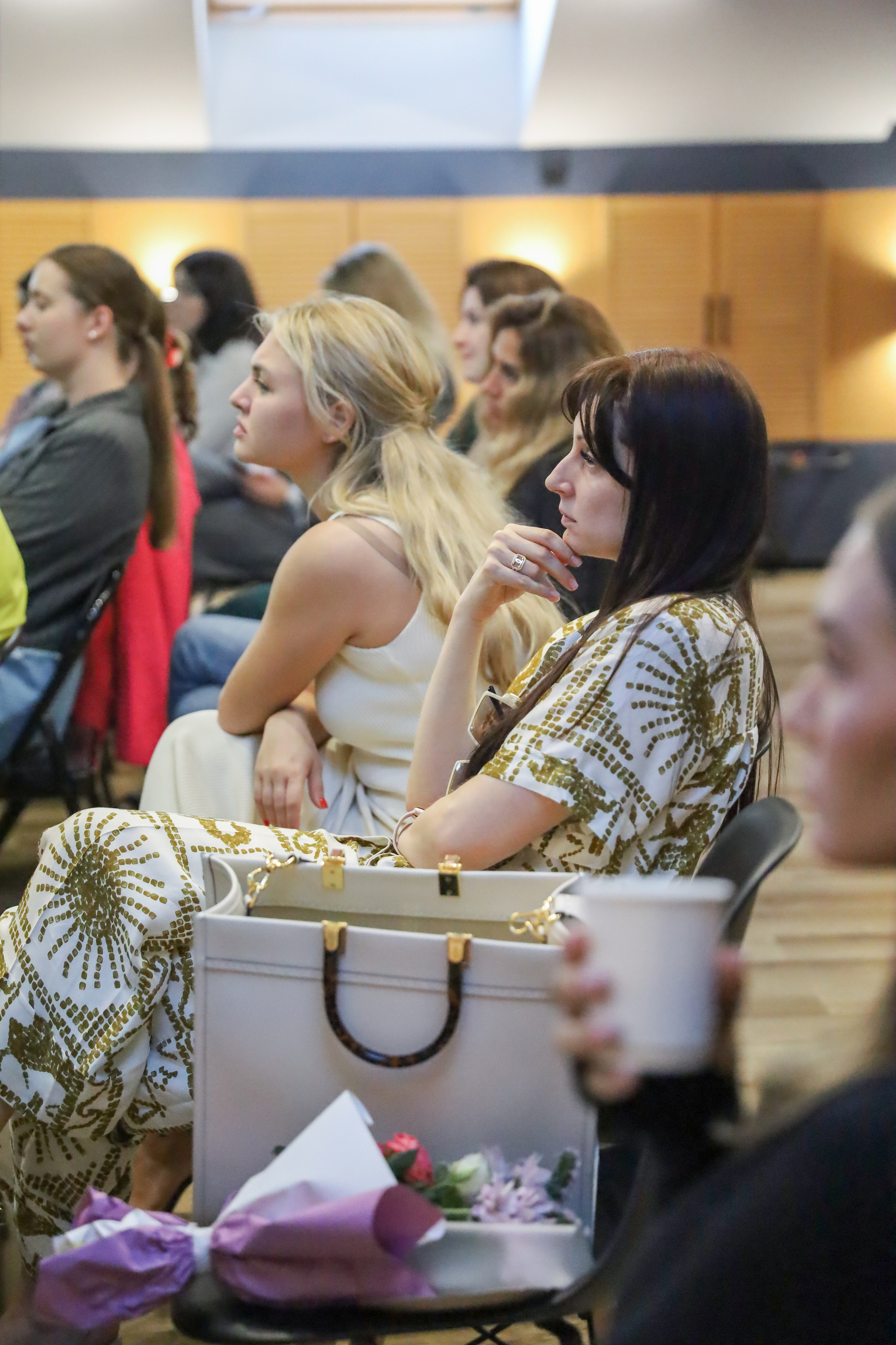 ТРАНСФОРМАЦИОННОЕ ШОУ АННЫ НОВИКОВОЙ 2023. Фотограф мероприятий Ирина Каширина