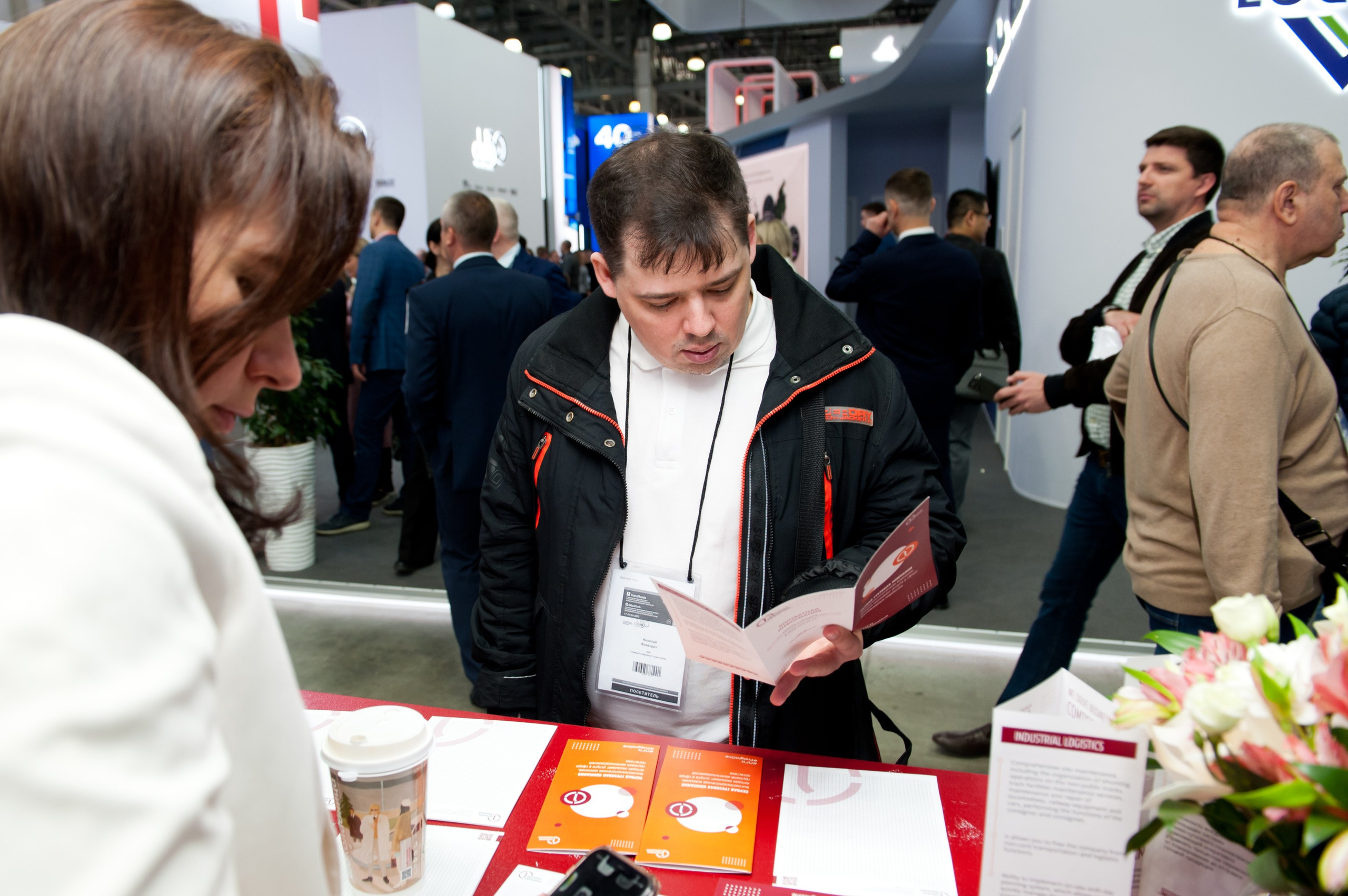 Работа выставочного стенда ПГК. Репортажный фотограф и видеограф Слава Думчев. Тимбилдинги, отчетники, корпоративы