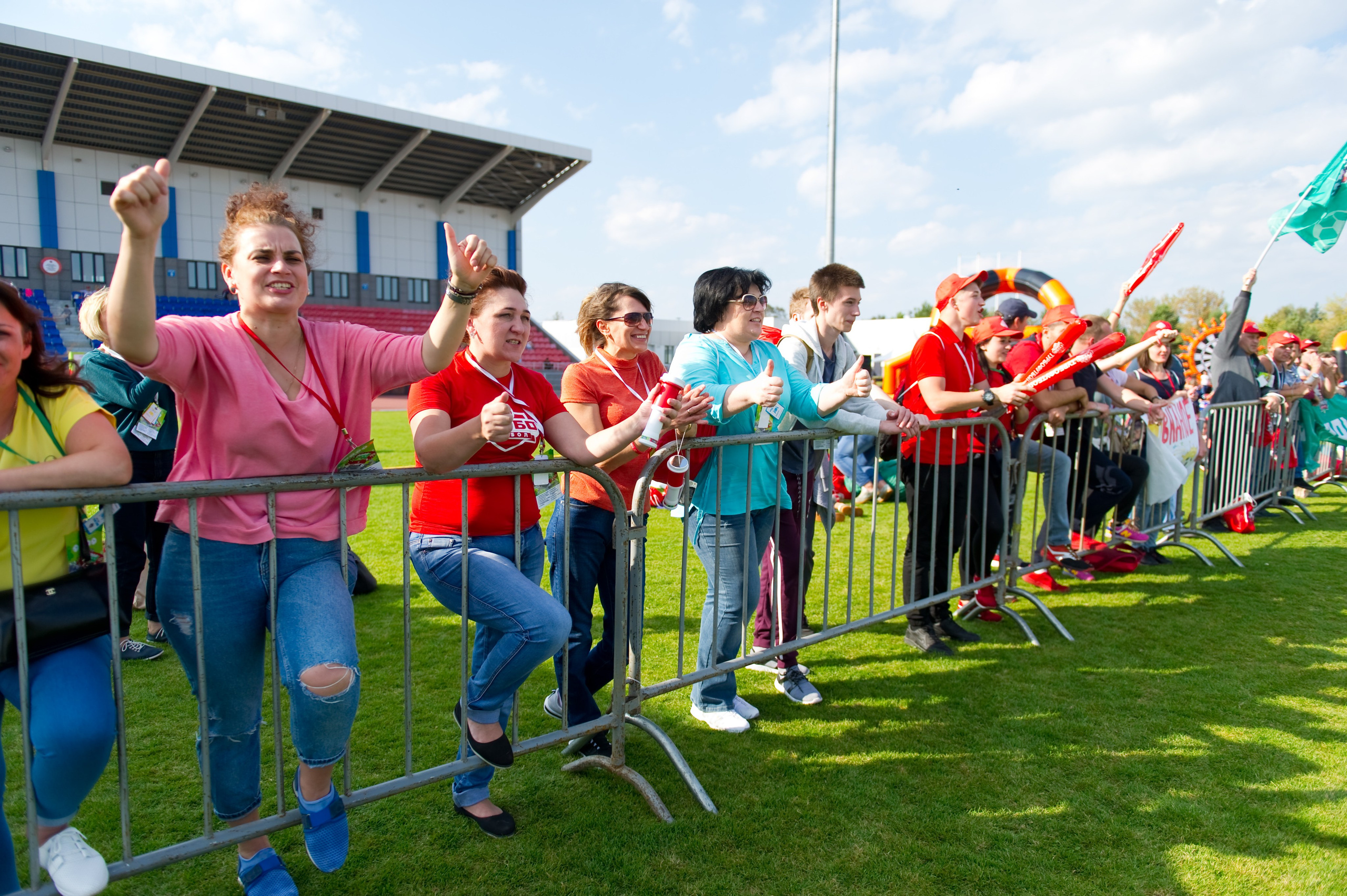 Турбофутбол (корпоративное соревнование «Пятерочки»). Репортажный фотограф и видеограф Слава Думчев. Тимбилдинги, отчетники, корпоративы