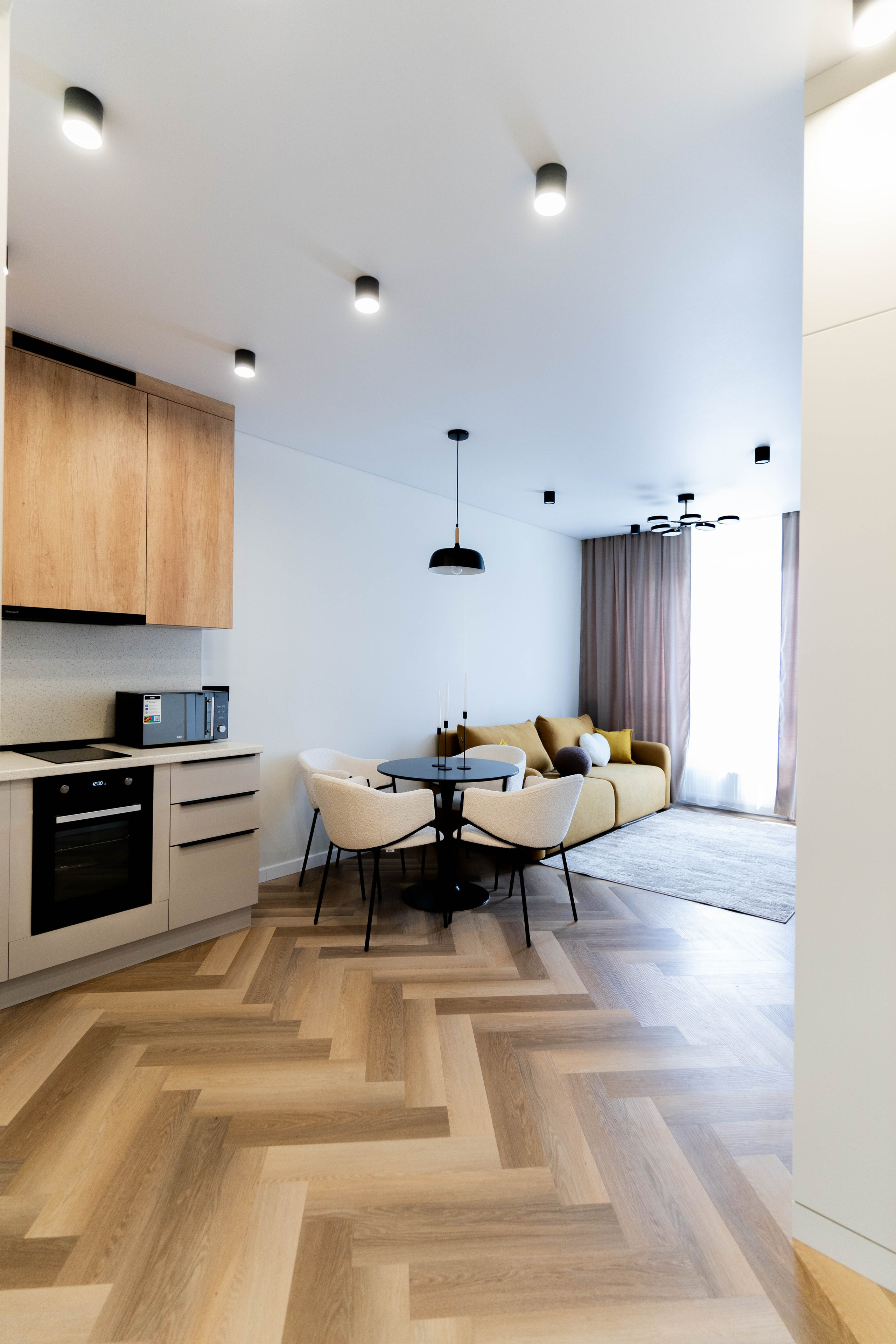 Kronstadt Boulevard. Rezyame