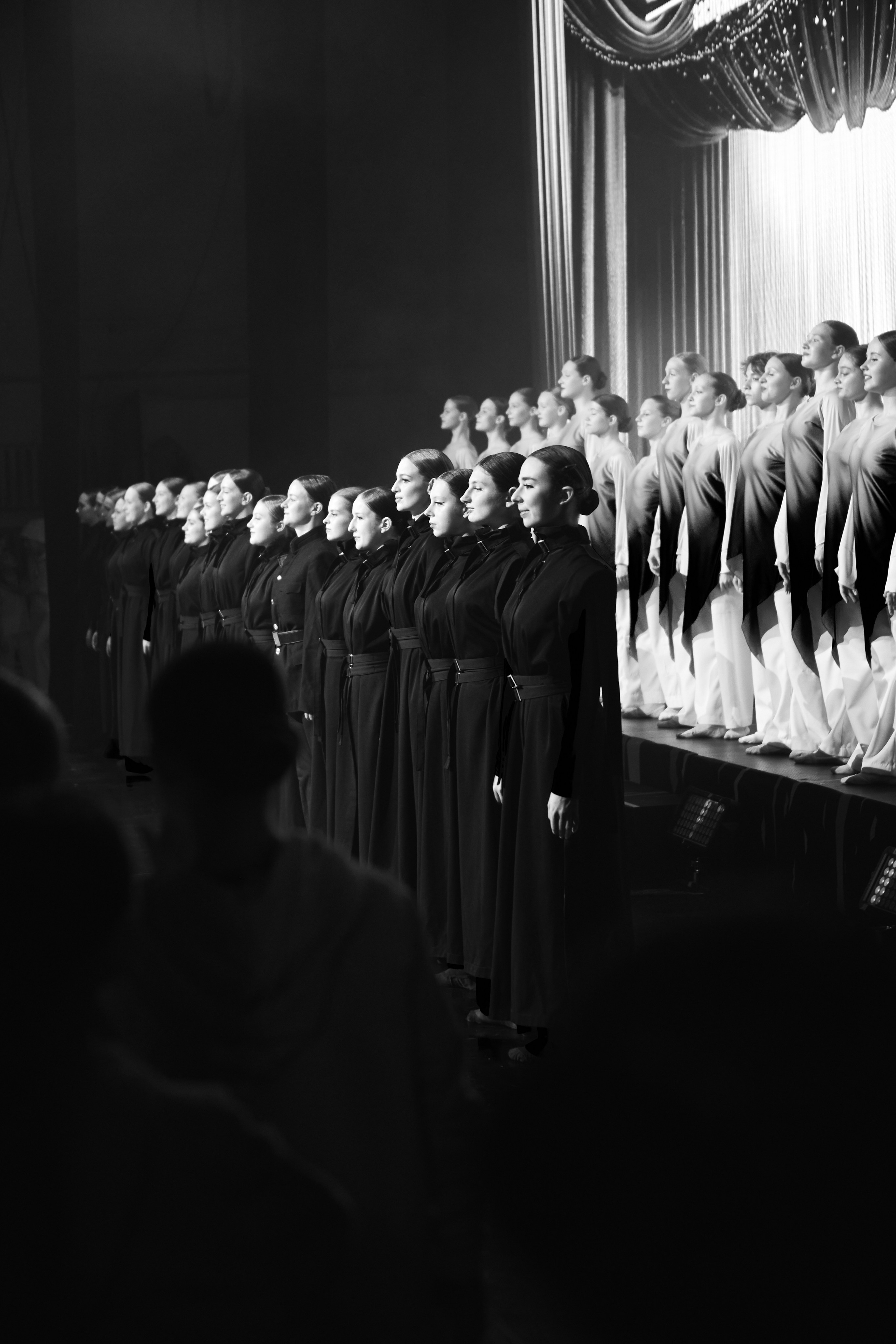 Backstage of the Concert. Fashion Photographer Oxana Chernomorets