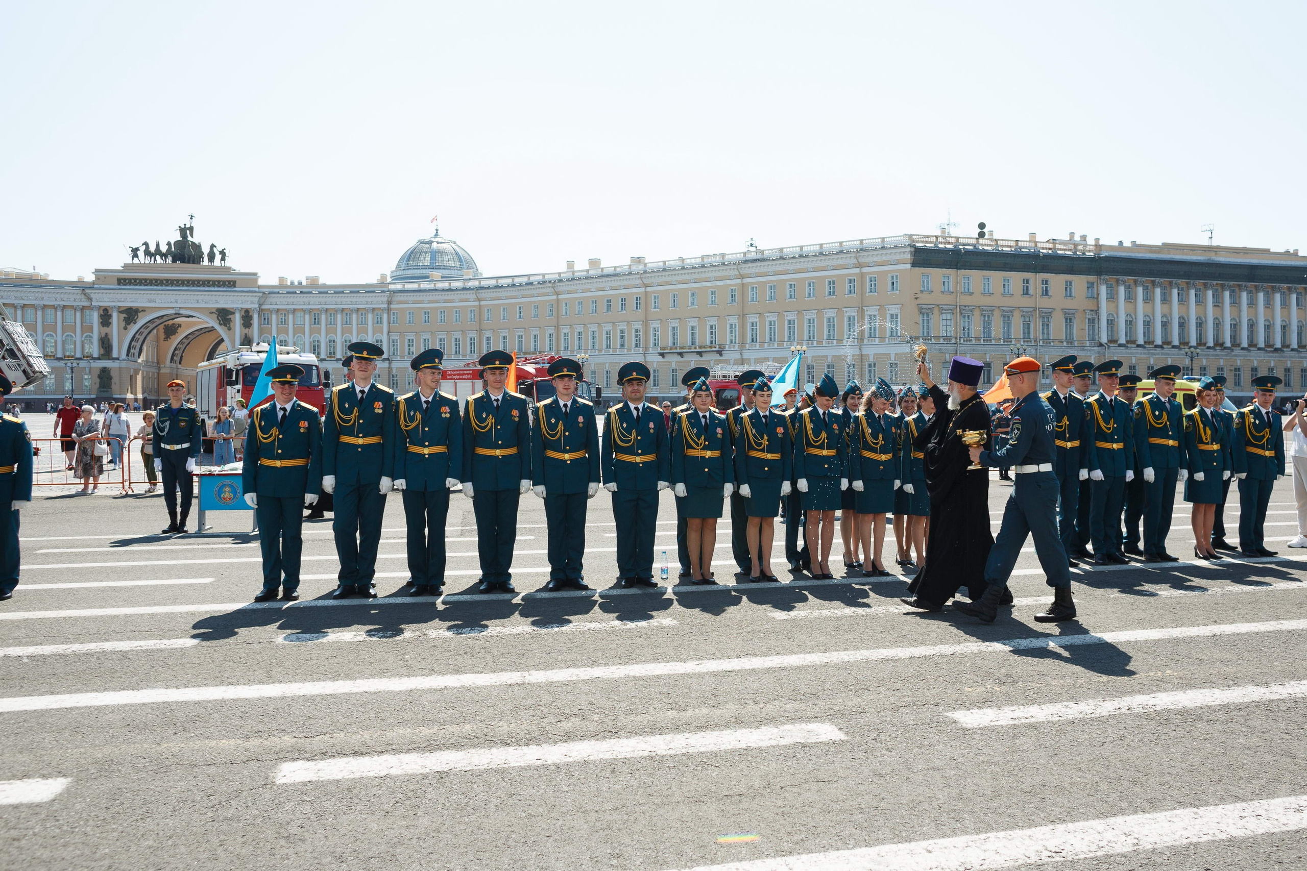 Выпуск офицеров СПб УГПС МЧС России. Свадебный фотограф Игорь Брундасов 8PHOTO на свадьбу венчание загс СПб