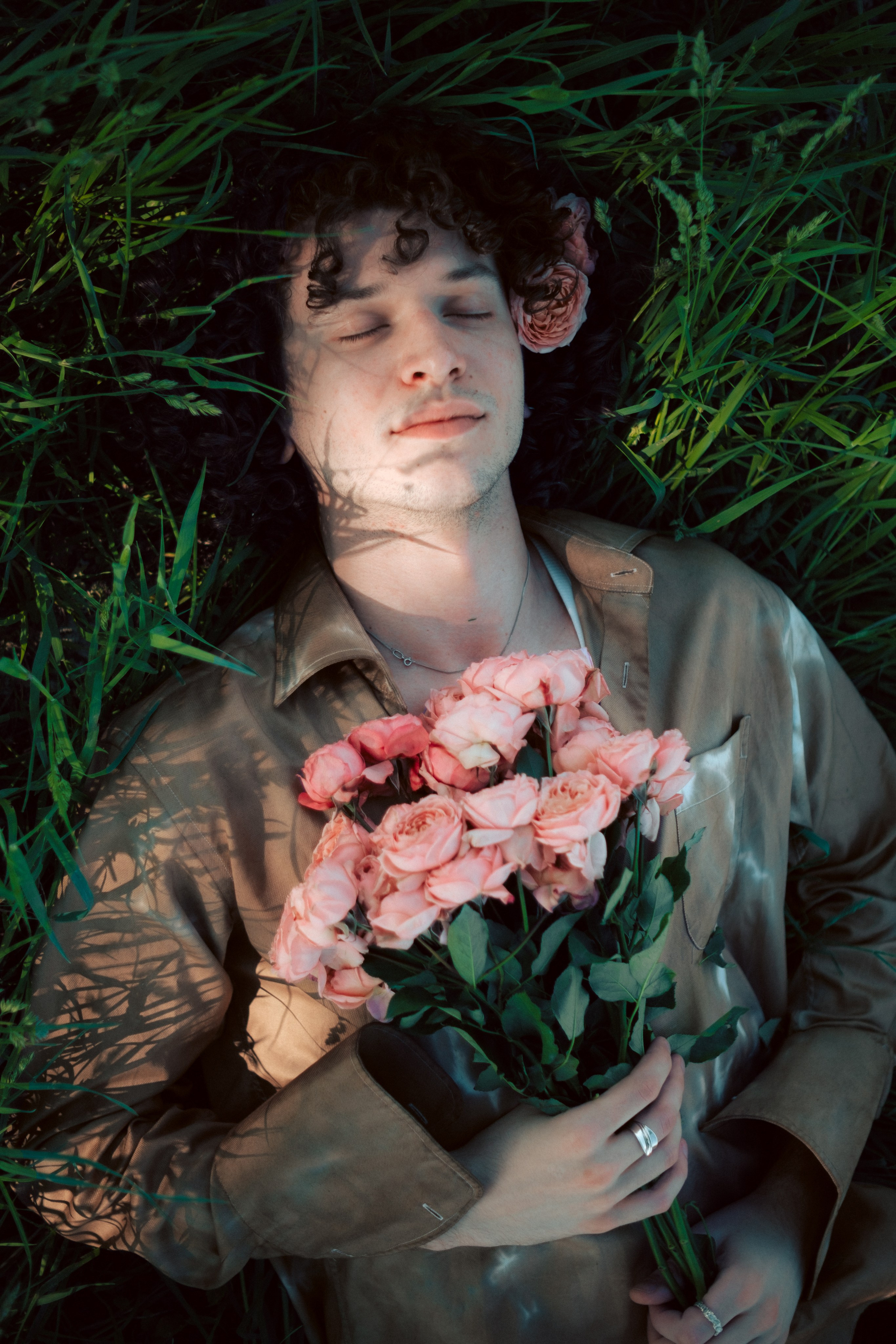 Костя. Съёмка с цветами в поле. Lickord