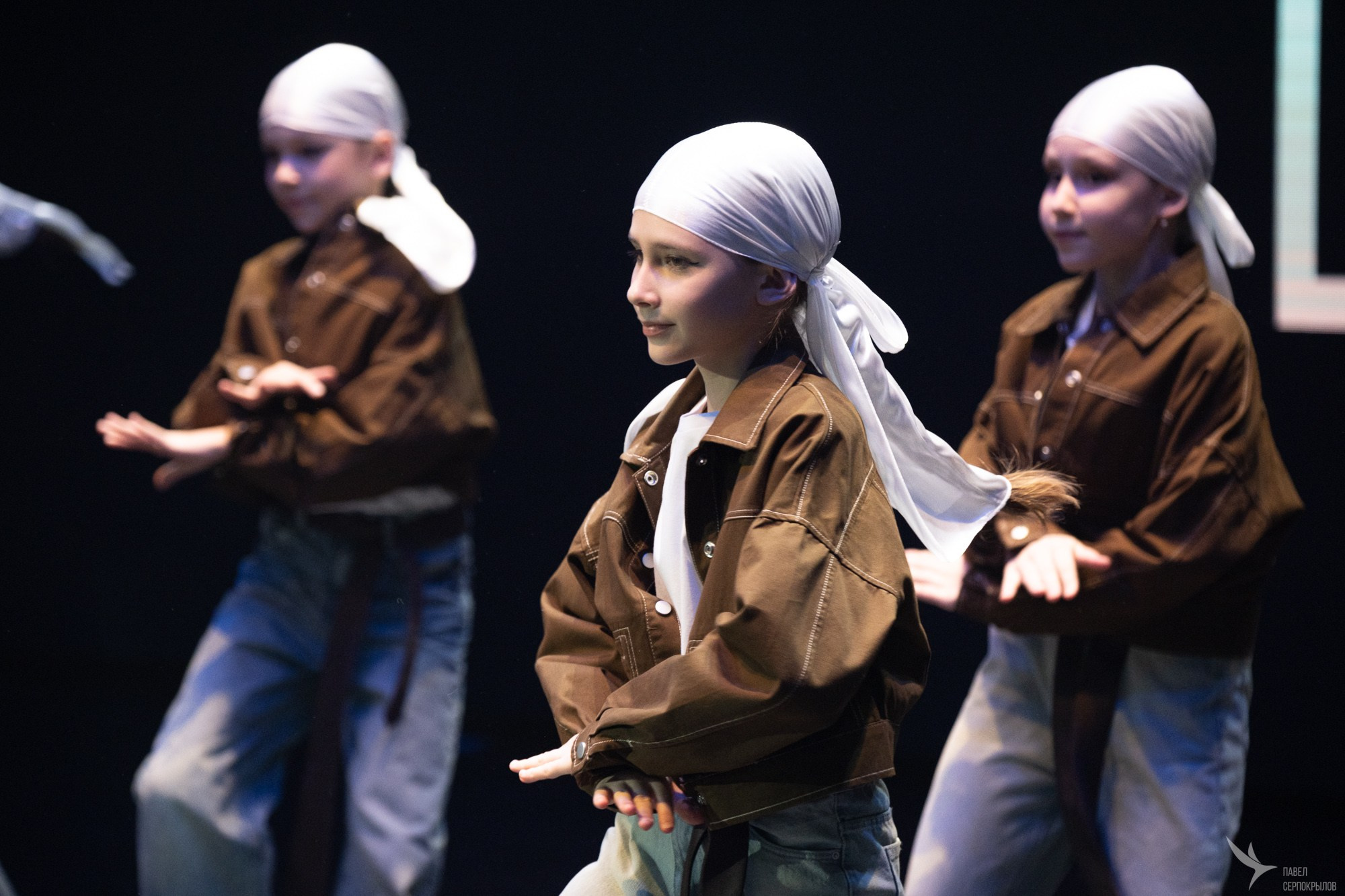 Отчетный концерт студии танца «ШАГ». Репортажный фотограф в Казани Павел Серпокрылов
